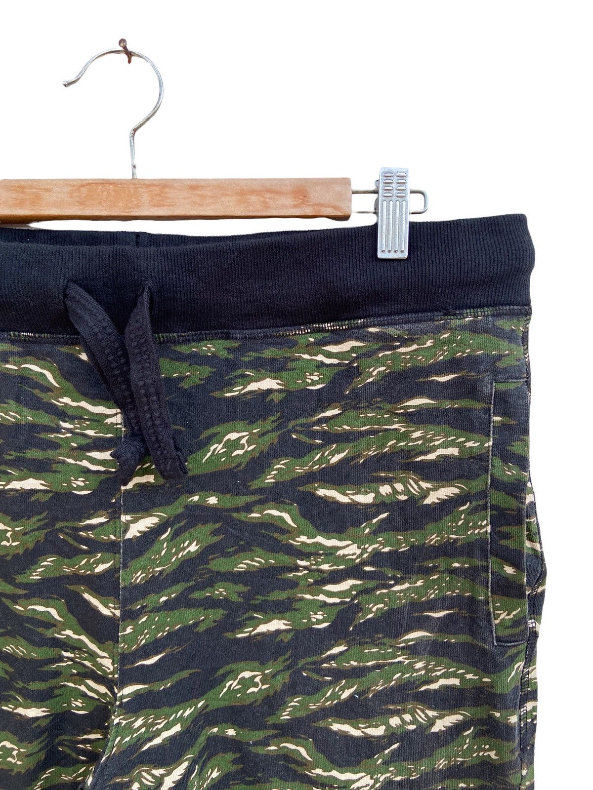 Japanese Brand ELKEX TIGER STRIPE SHORT PANT Size US 34 / EU 50 - 3 Thumbnail
