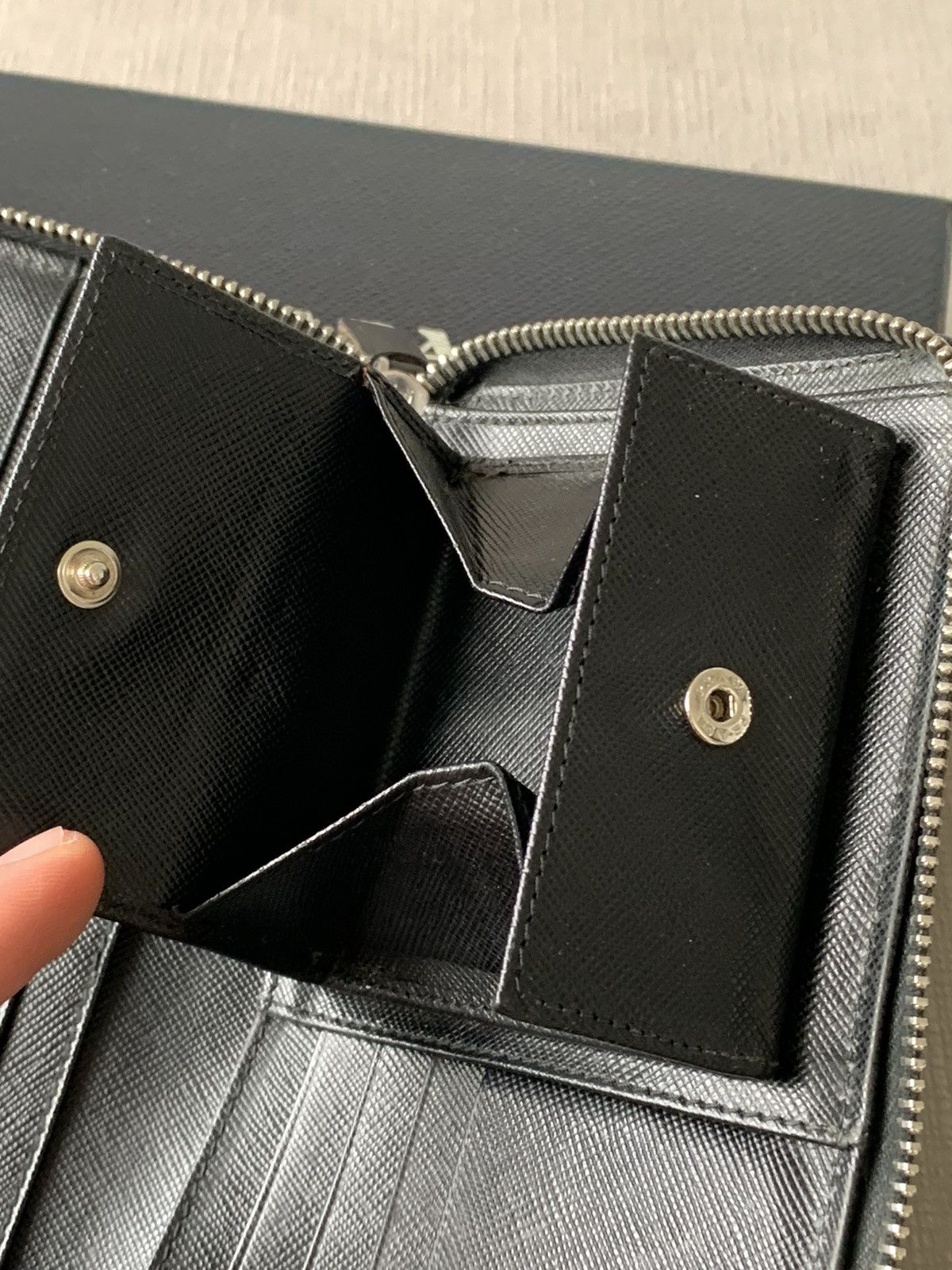 Prada Prada black leather wallet purse with box Size ONE SIZE - 9 Thumbnail