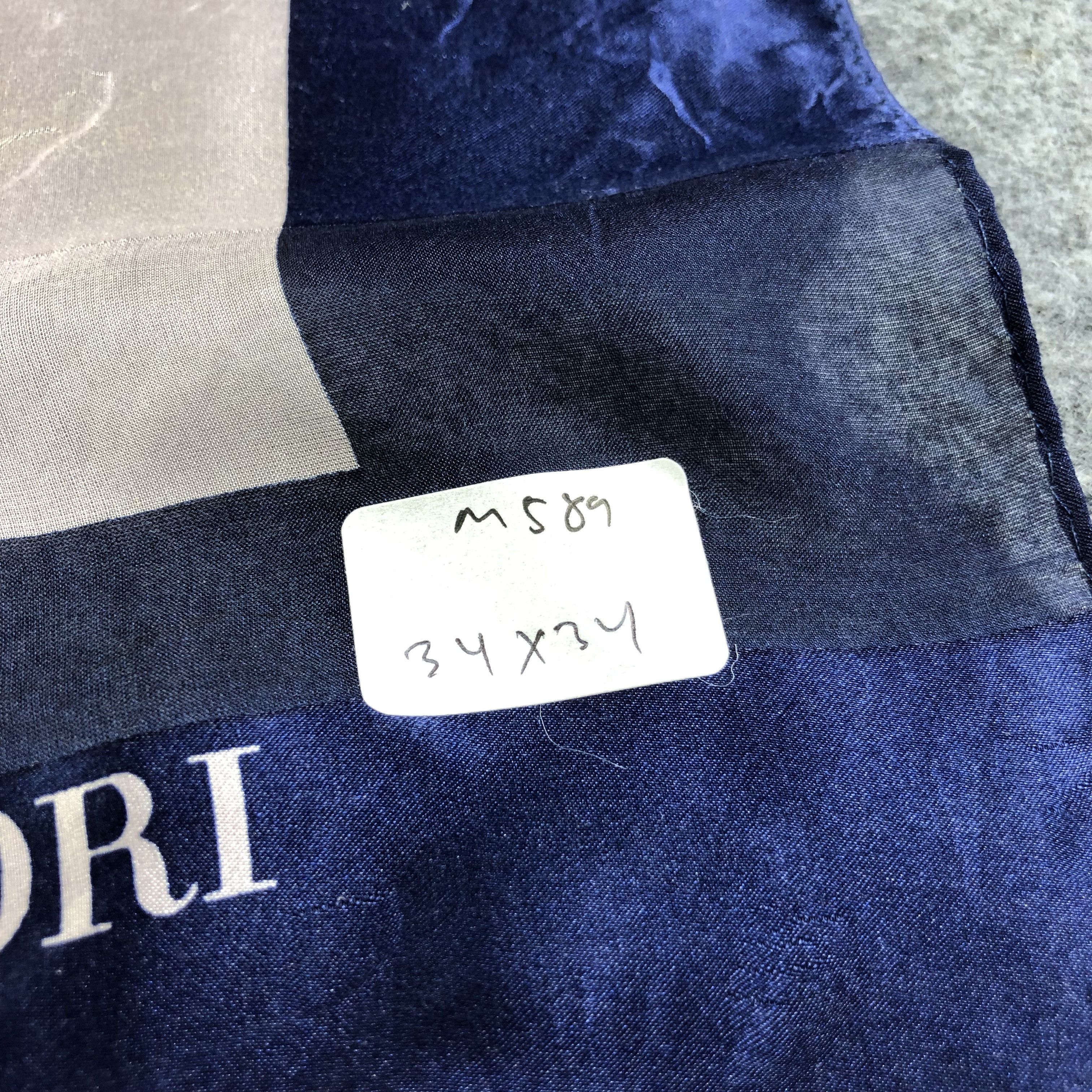 Hanae Mori Hanae Mori Floral Slit Thread Silk Scarf M589 Size ONE SIZE - 11 Thumbnail
