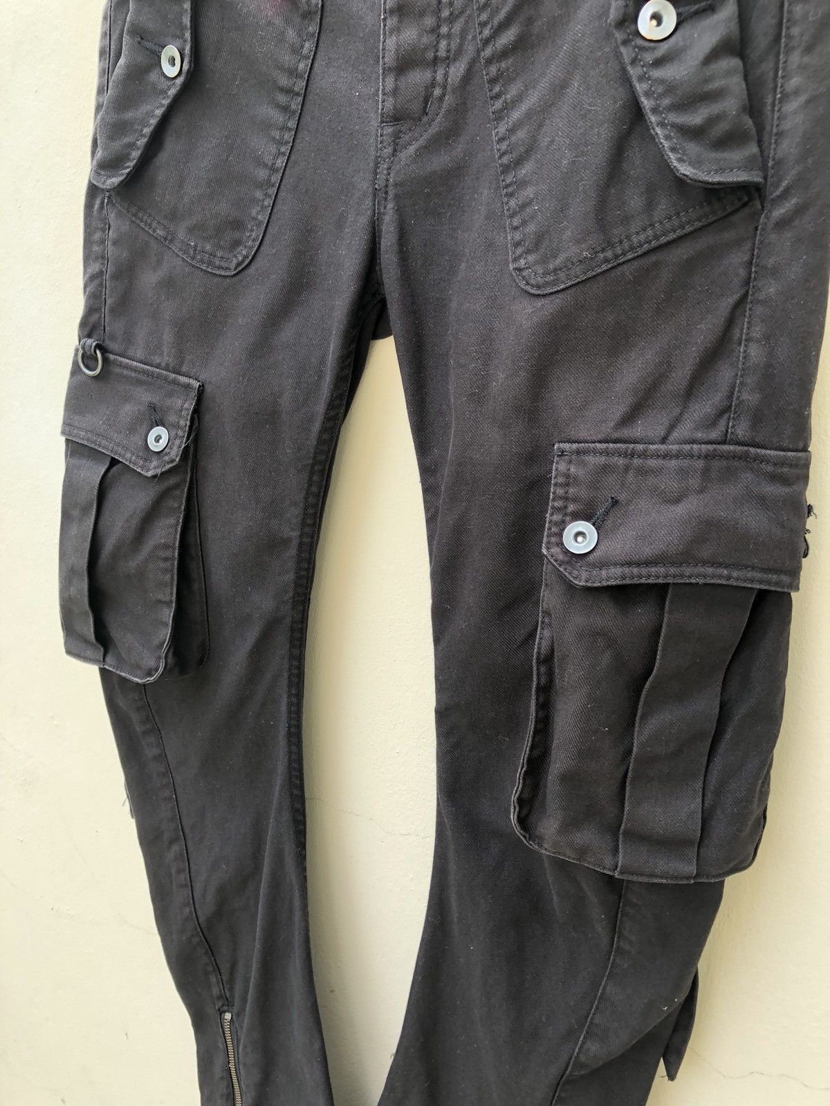 CIVARIZE Civarize Low Rise Black Parachute Tactical Cargo Trouser Size US 29 - 11 Thumbnail
