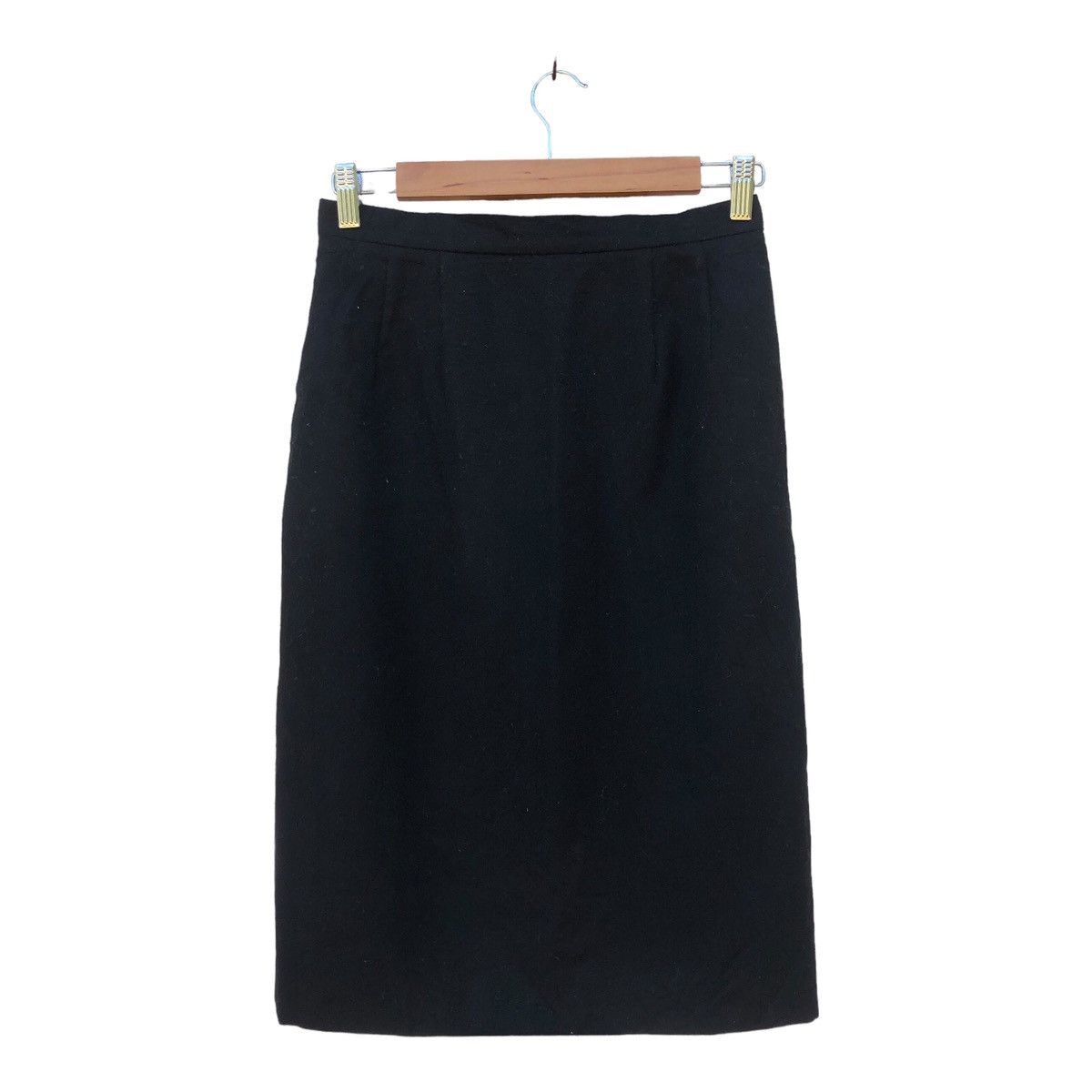 Burberry Burberry Midi Skirt Wool Size 28" / US 6 / IT 42 - 1 Thumbnail