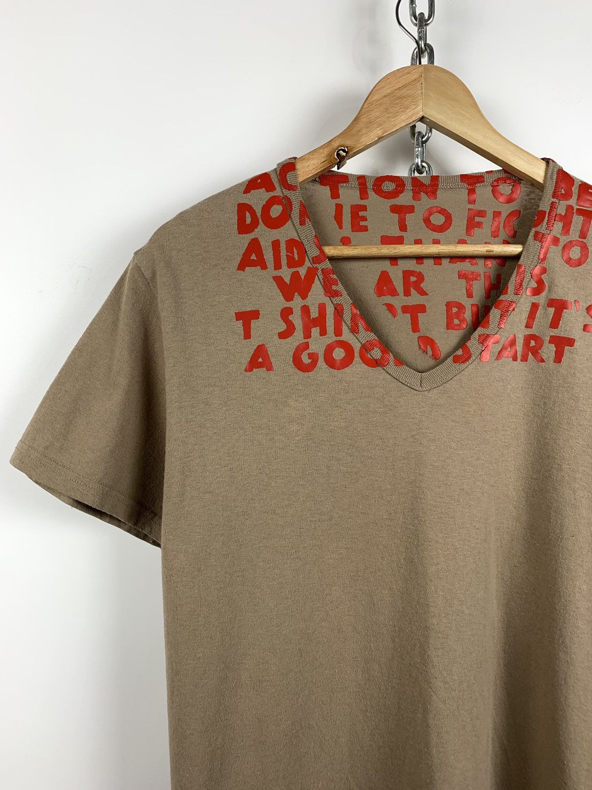 Maison Margiela Vintage Maison Margiela Charity AIDS Beige/Red T-Shirt Size US M / EU 48-50 / 2 - 4 Thumbnail