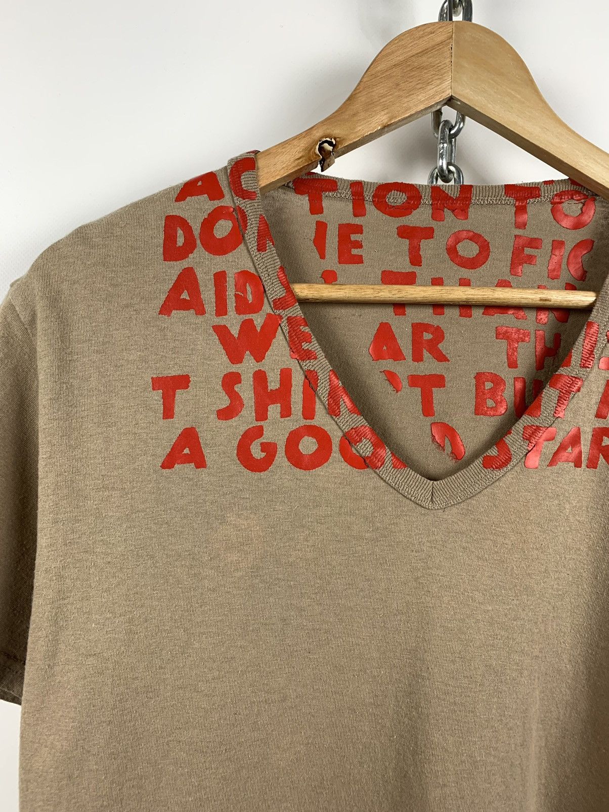 Maison Margiela Vintage Maison Margiela Charity AIDS Beige/Red T-Shirt Size US M / EU 48-50 / 2 - 5 Thumbnail