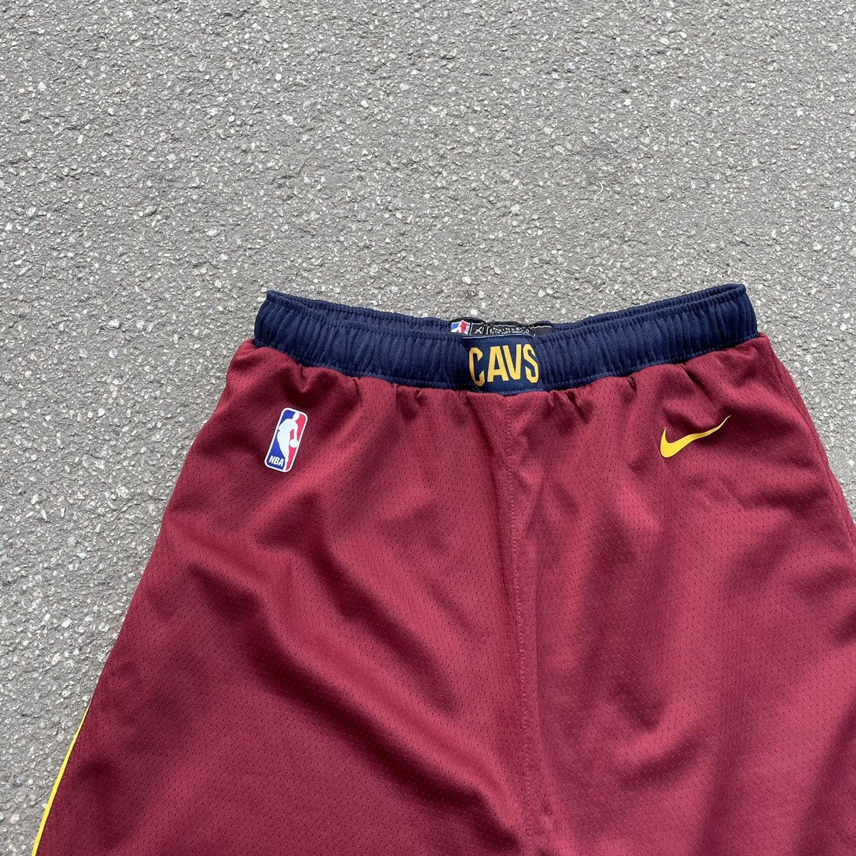 Vintage Vintage Y2K NBA Baggy Basketball Shorts Streetwear Logo 32 Size US 32 / EU 48 - 2 Thumbnail