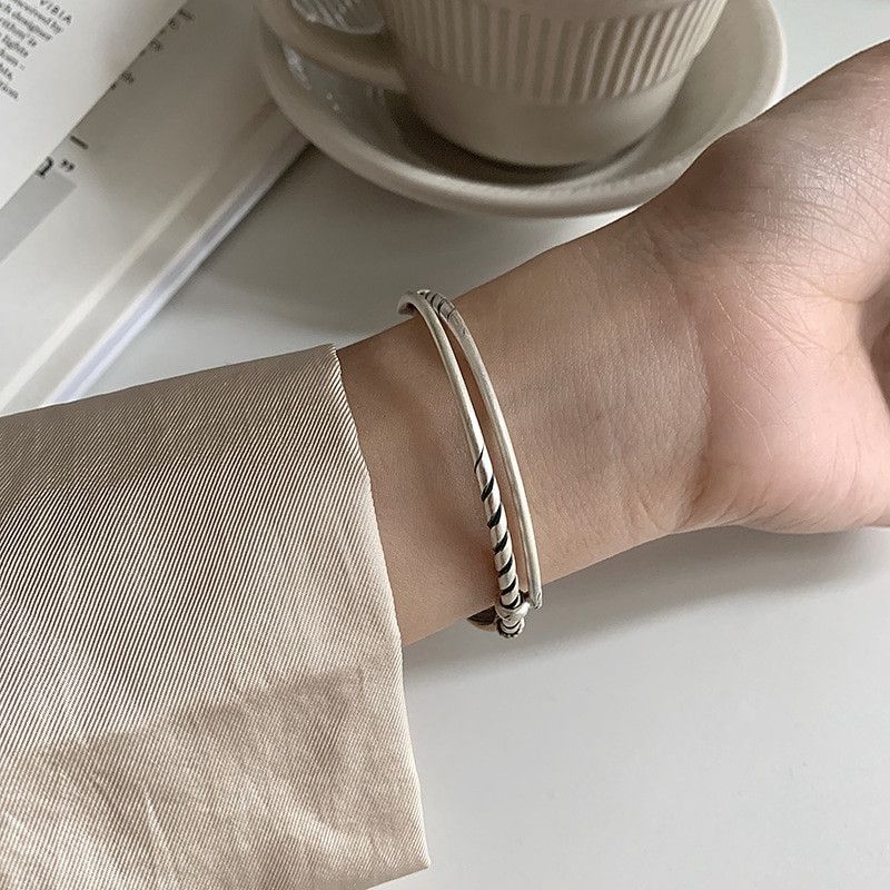 Custommade New Korean Fashion Feather Bracelet Size ONE SIZE - 2 Thumbnail