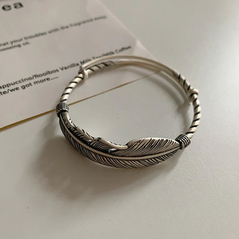 Custommade New Korean Fashion Feather Bracelet Size ONE SIZE - 4 Thumbnail