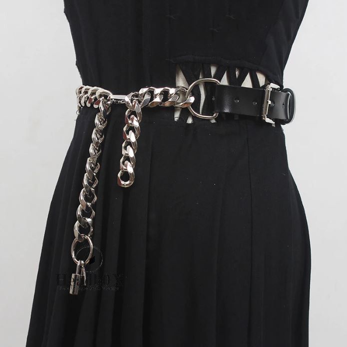 Vintage PU Leather Black Thick Metal Chain Long Wide Belt Size ONE SIZE - 2 Thumbnail
