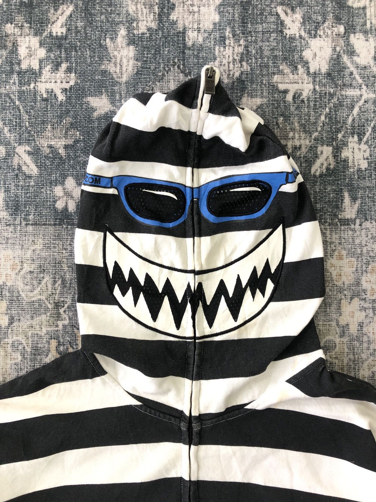 Vintage × Volcom Vintage Volcom Shark Hoodies / Birdhouse Bapeshark Hookups Size US S / EU 44-46 / 1 - 2 Thumbnail