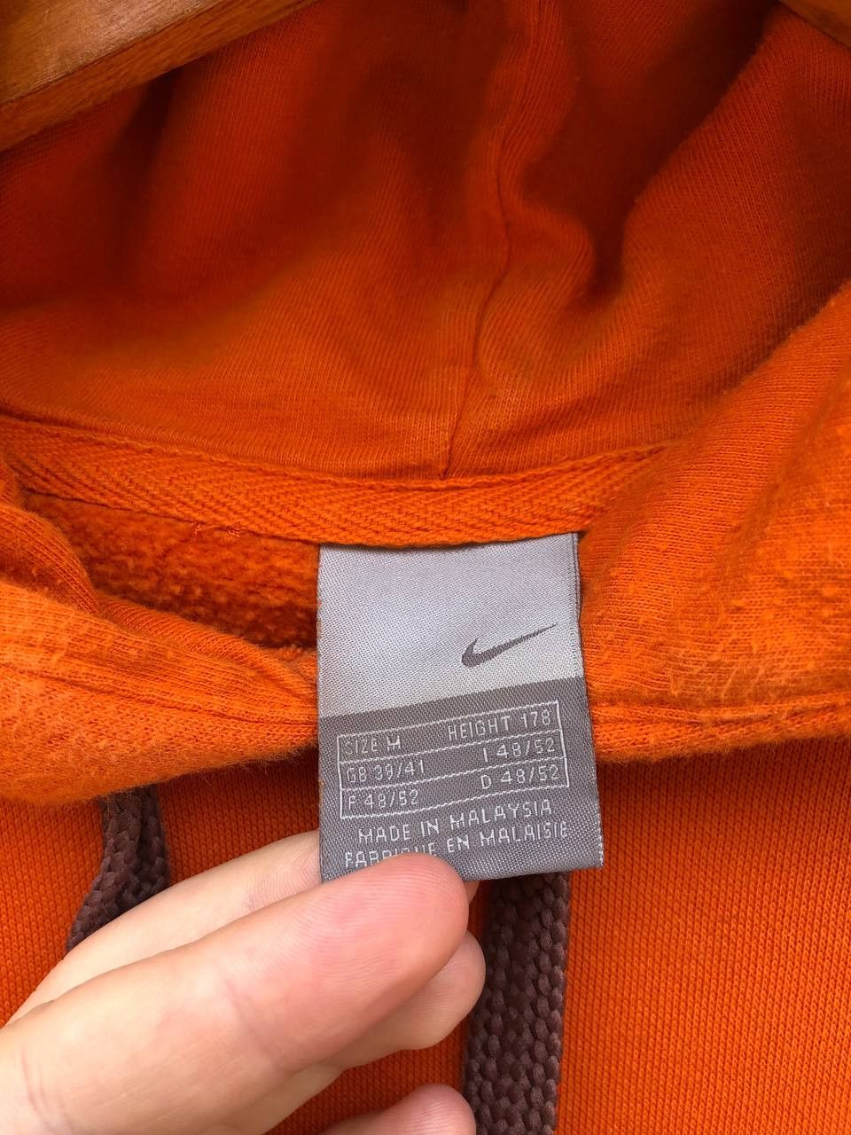 Nike Nike Vintage Y2K Big Swoosh Logo Sportwear Hoodie Size US M / EU 48-50 / 2 - 4 Thumbnail