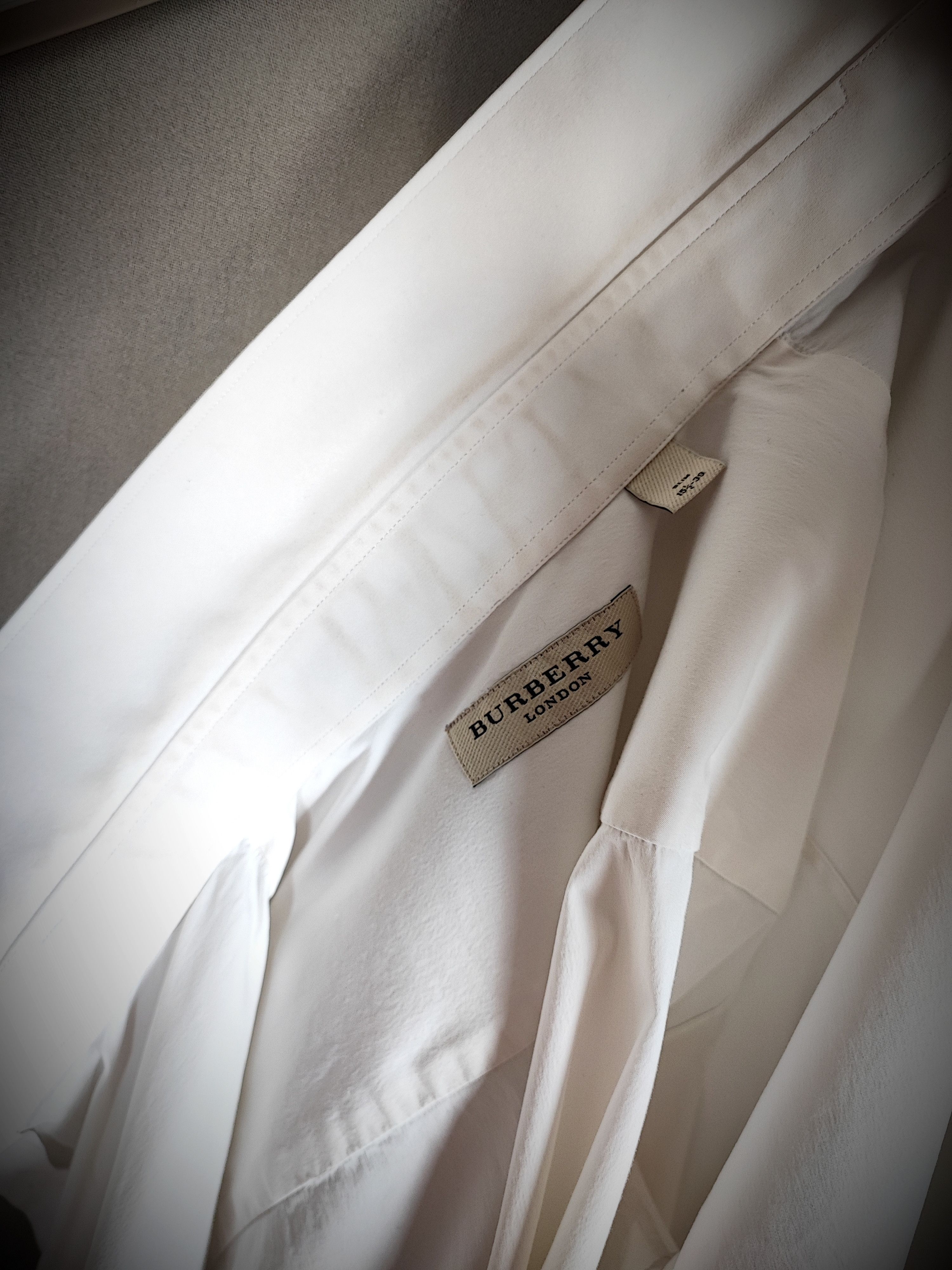 Burberry ⚠️Burberry White Shirt Size US S / EU 44-46 / 1 - 10 Thumbnail