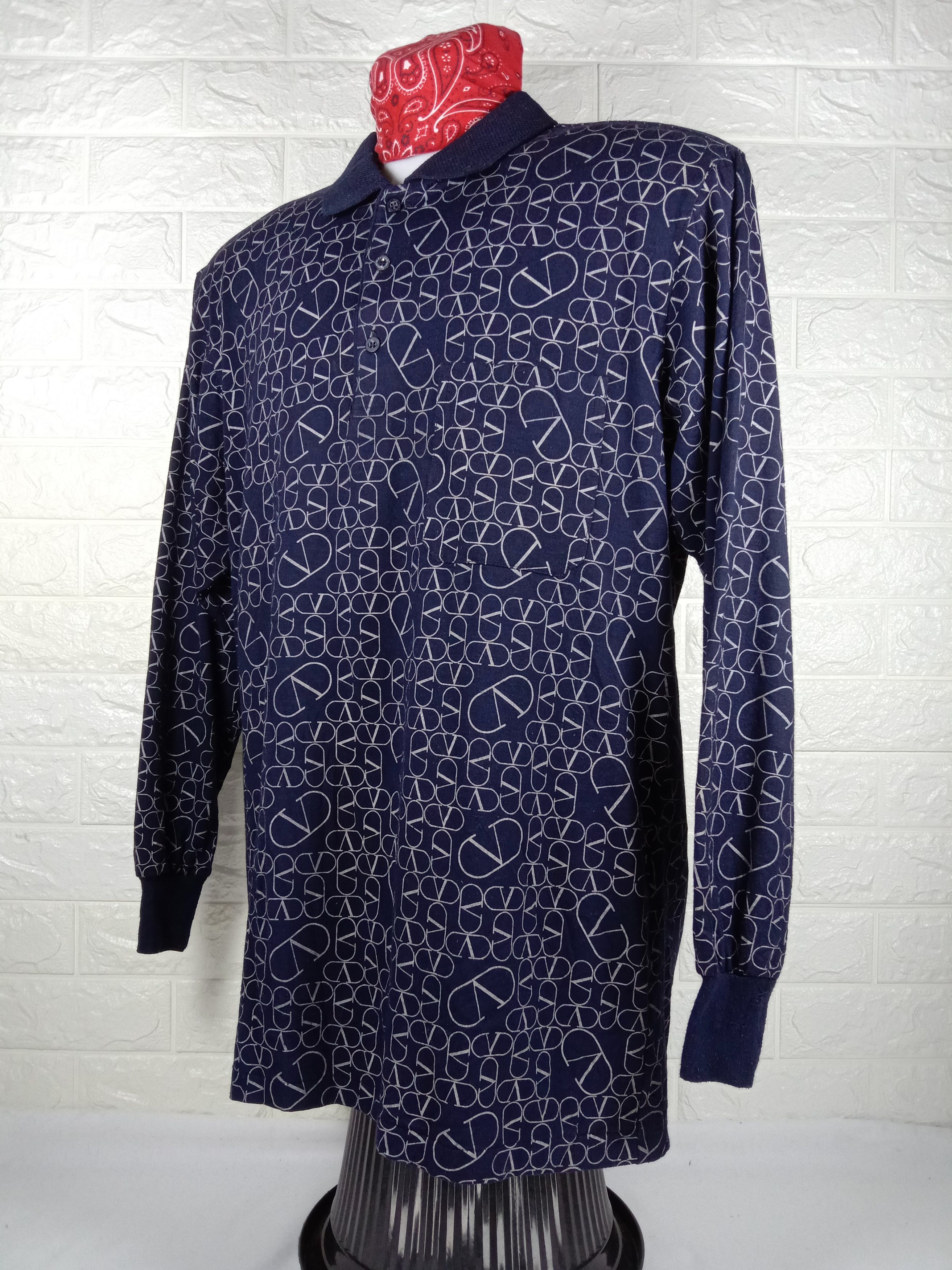 Valentino Vintage Valentino Monogram Long Sleeve Shirt Size US L / EU 52-54 / 3 - 3 Thumbnail