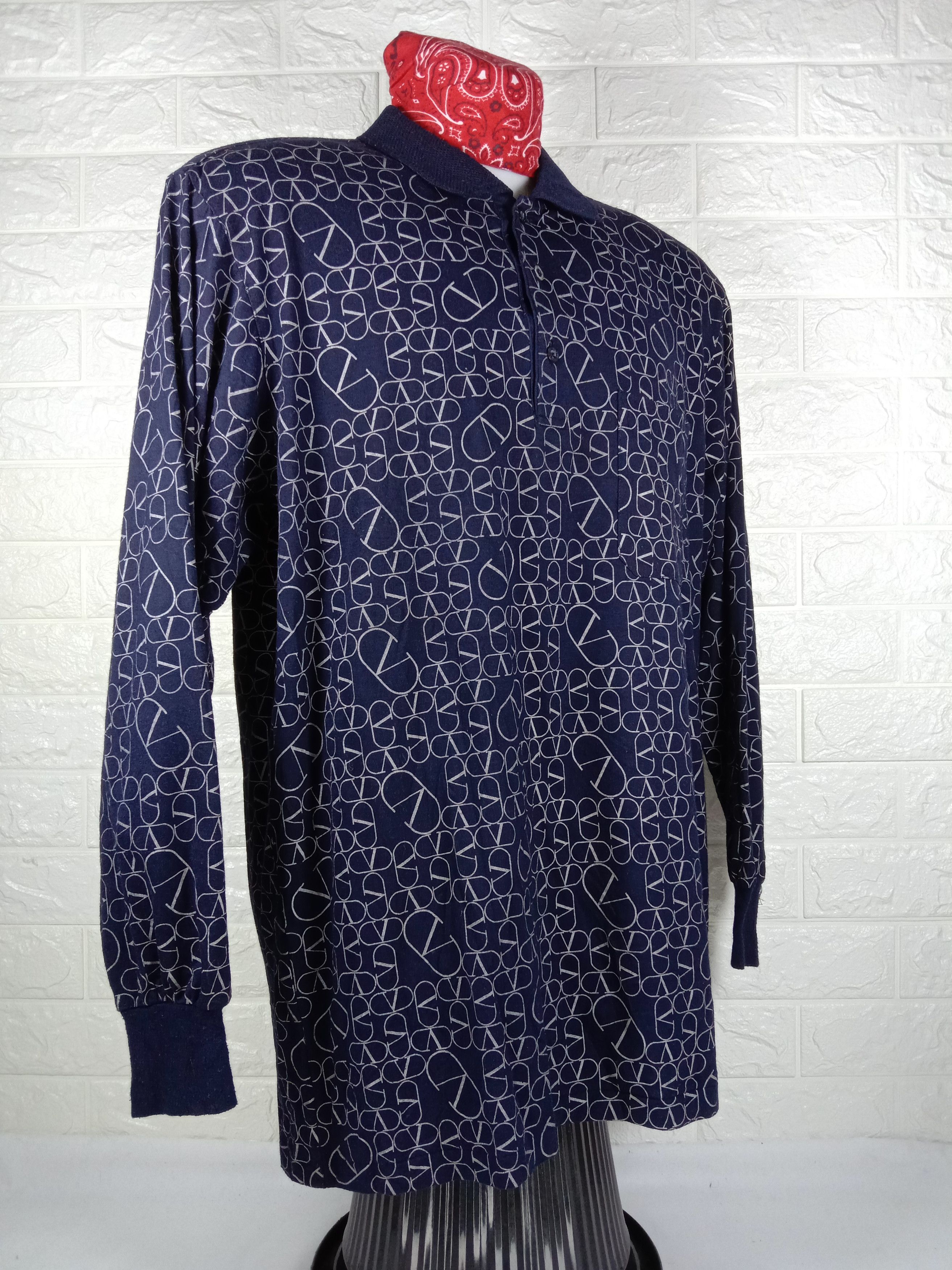 Valentino Vintage Valentino Monogram Long Sleeve Shirt Size US L / EU 52-54 / 3 - 2 Thumbnail
