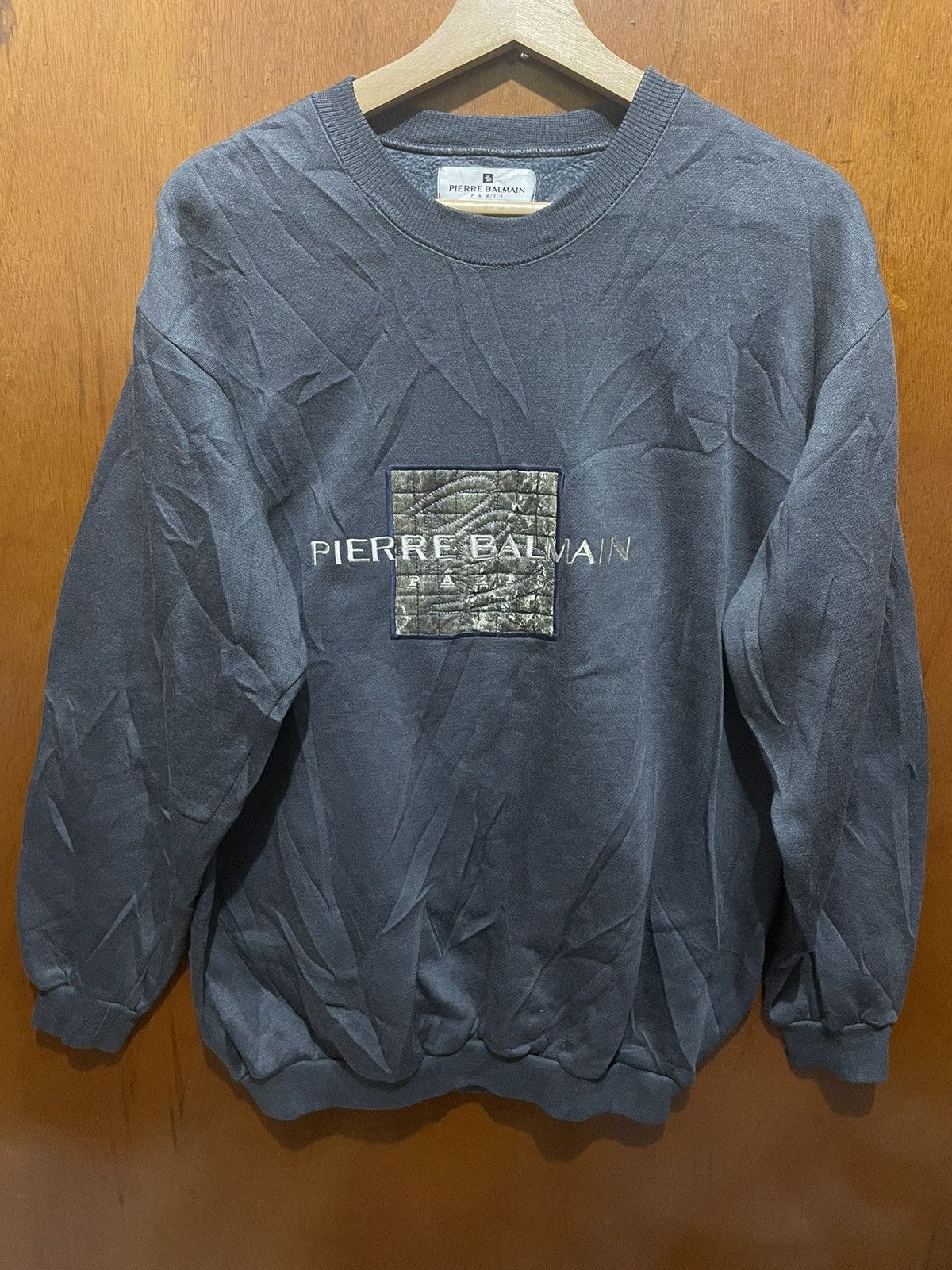 Vintage Vintage Pierre Balmain Embroidered Sweetshirt Size US L / EU 52-54 / 3 - 1 Thumbnail