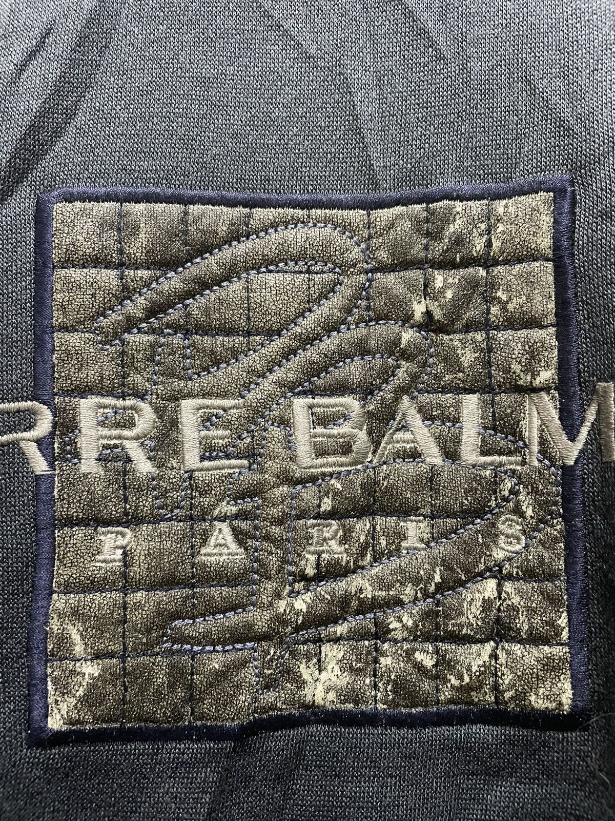 Vintage Vintage Pierre Balmain Embroidered Sweetshirt Size US L / EU 52-54 / 3 - 4 Thumbnail