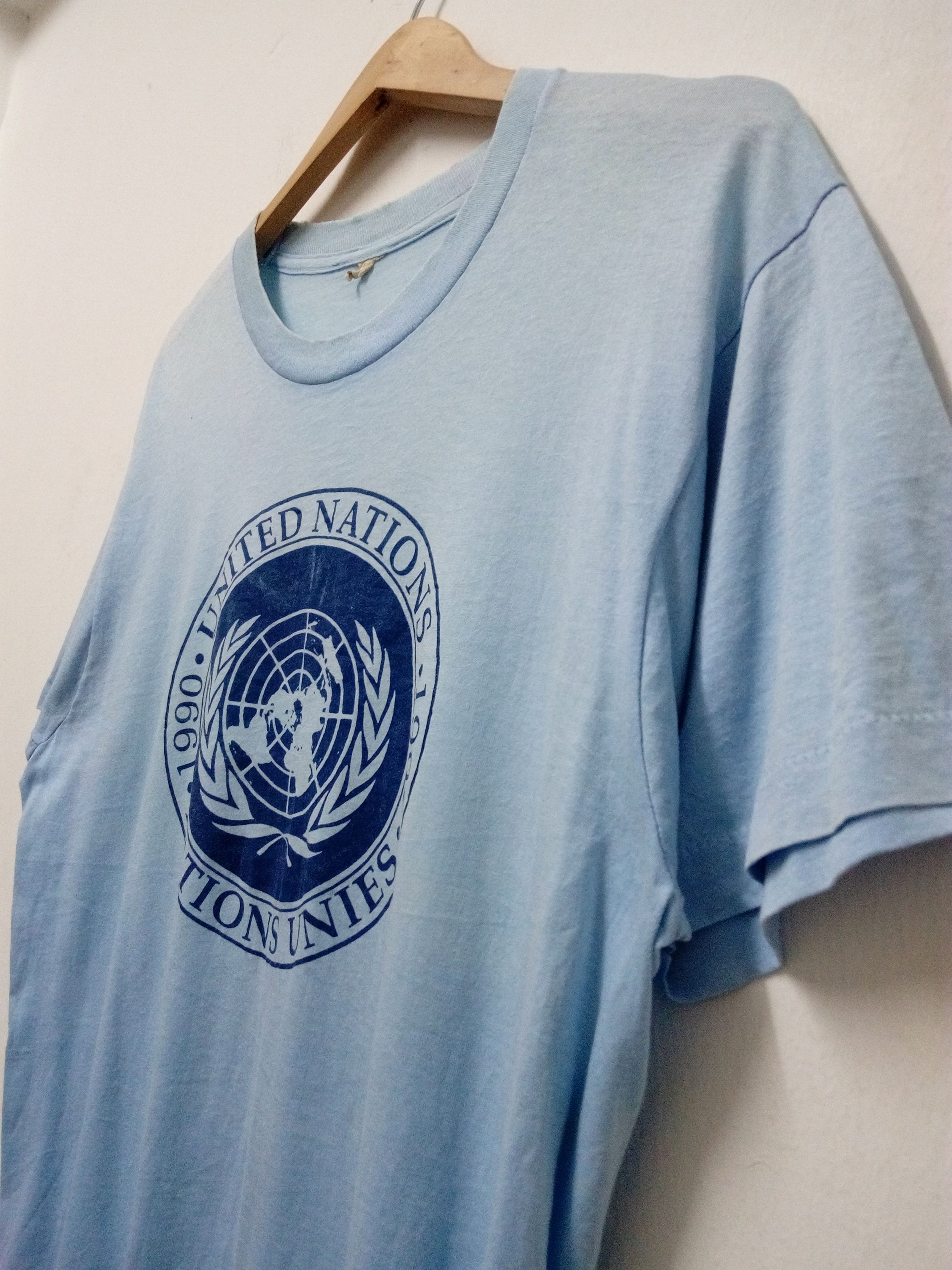 Vintage VINTAGE UNITED NATIONS T-SHIRT Size US M / EU 48-50 / 2 - 2 Thumbnail