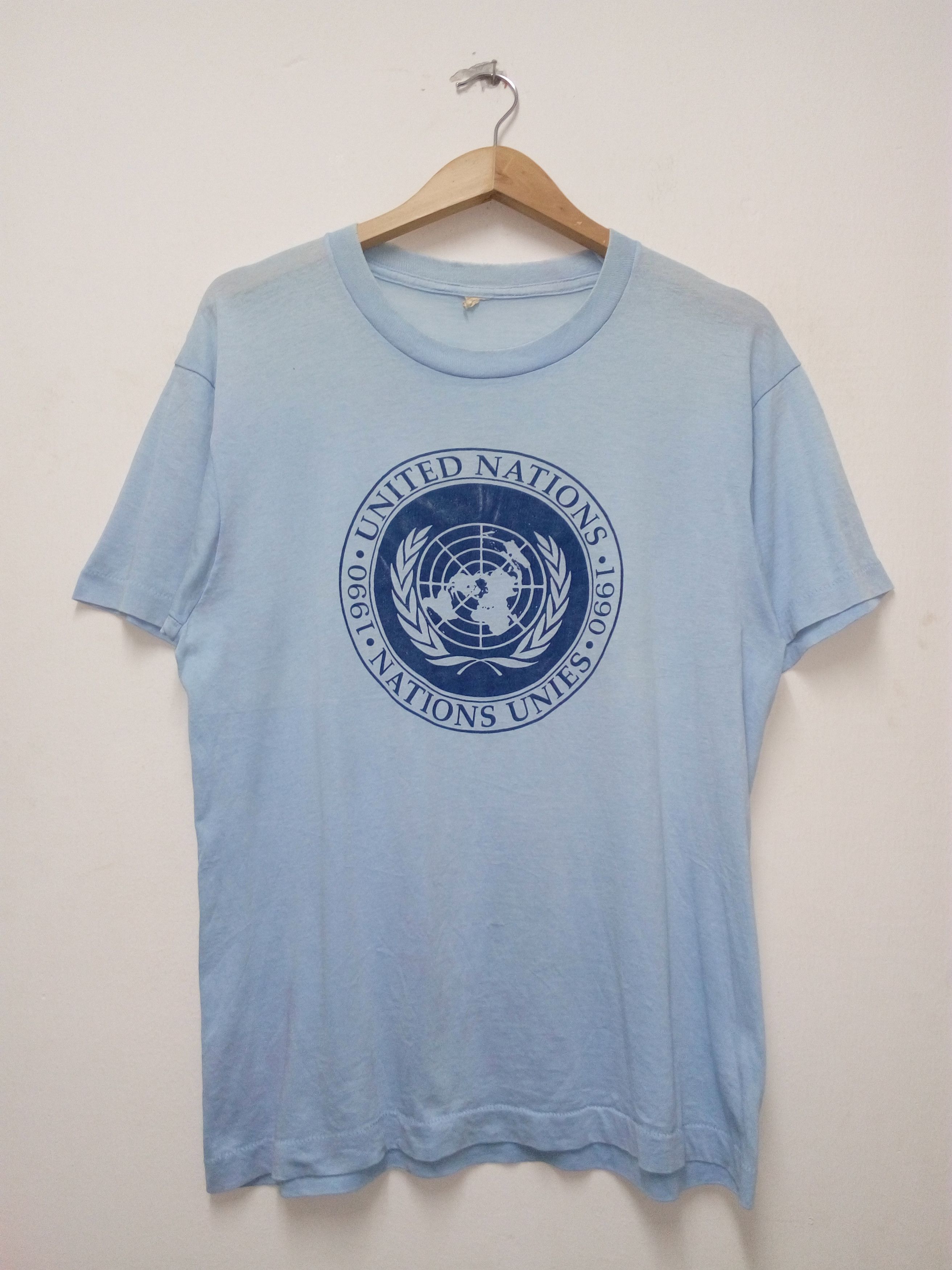 Vintage VINTAGE UNITED NATIONS T-SHIRT Size US M / EU 48-50 / 2 - 1 Thumbnail
