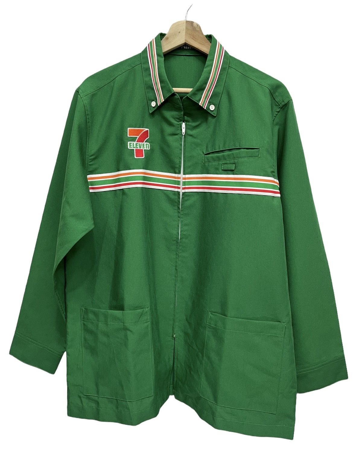 Garment Reproduction of Workers Vintage Workwear 7 ELEVEN JAPAN Polyester Zipper Longsleeve Size US L / EU 52-54 / 3 - 2 Thumbnail