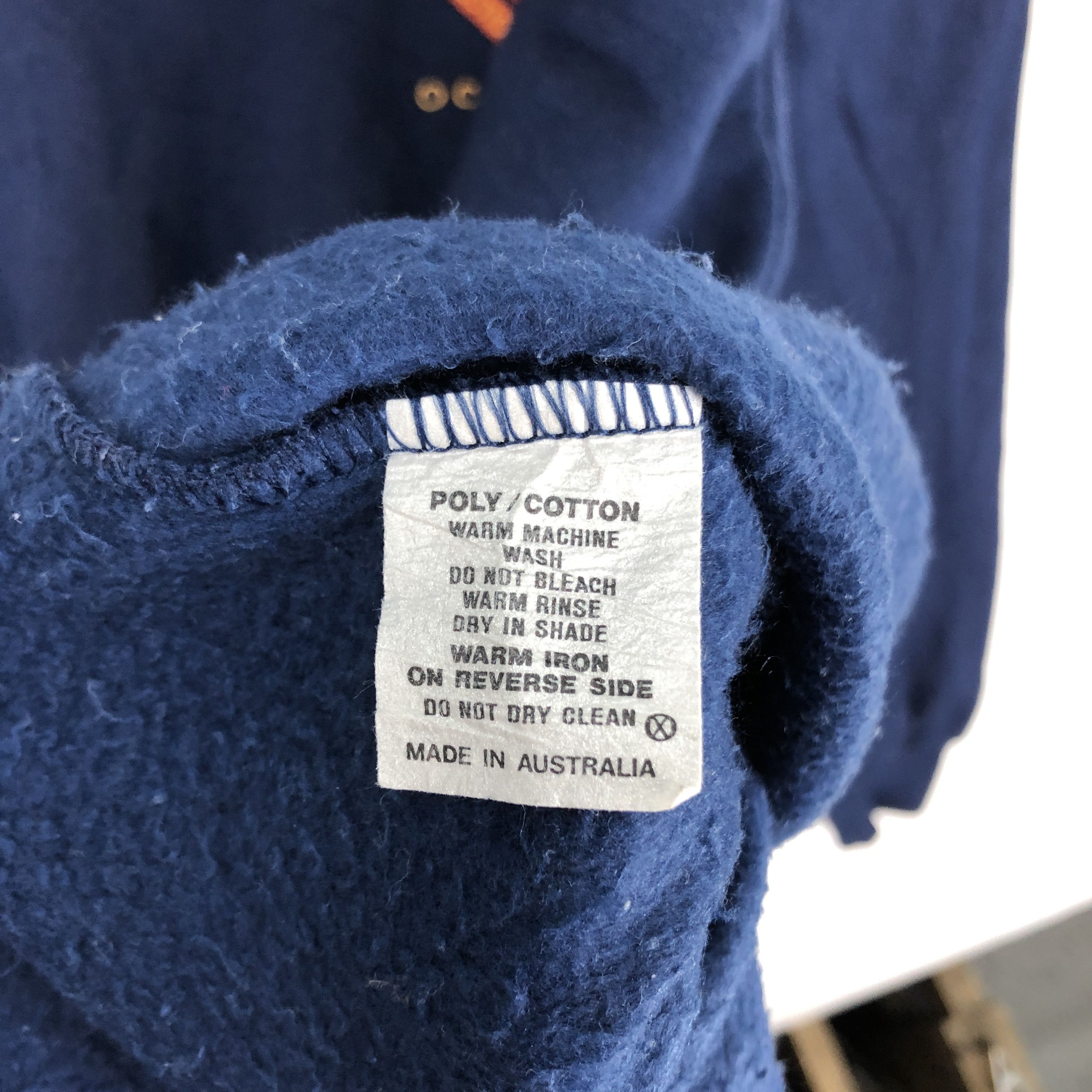 Vintage COLLECTION AUSTRALIA OCEANIA Crew Neck Sweatshirt #2555-90 Size US M / EU 48-50 / 2 - 4 Thumbnail