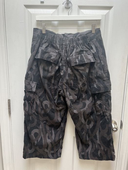 Number (N)ine Number Nine AW04 Tribal Heart Cargo Shorts | Grailed