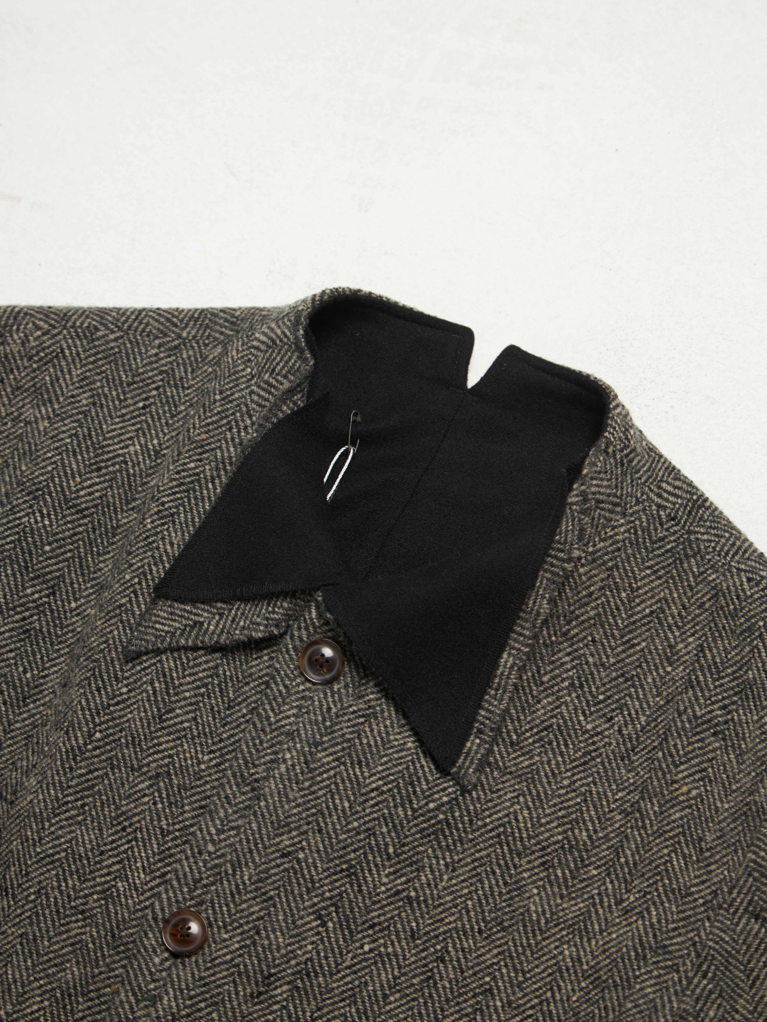 Carpe Diem Gray Double Layered Herringbone Tweed Suit Coat Size US L / EU 52-54 / 3 - 3 Thumbnail