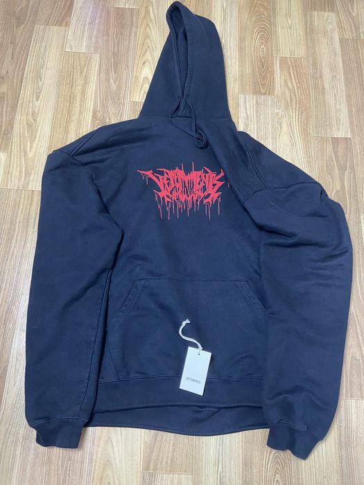 Vetements XS Vetements CITY METAL red LOGO oversized hoodie | Grailed