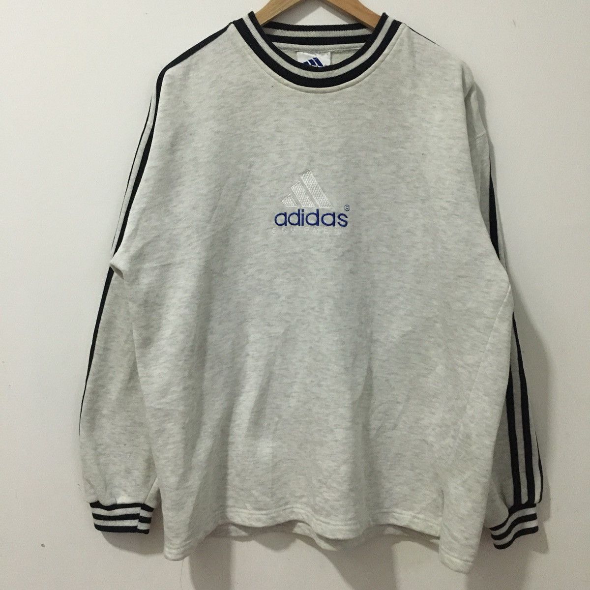 Adidas (Vintage 1 set Adidas Sweatshirt & Sweatpants)
