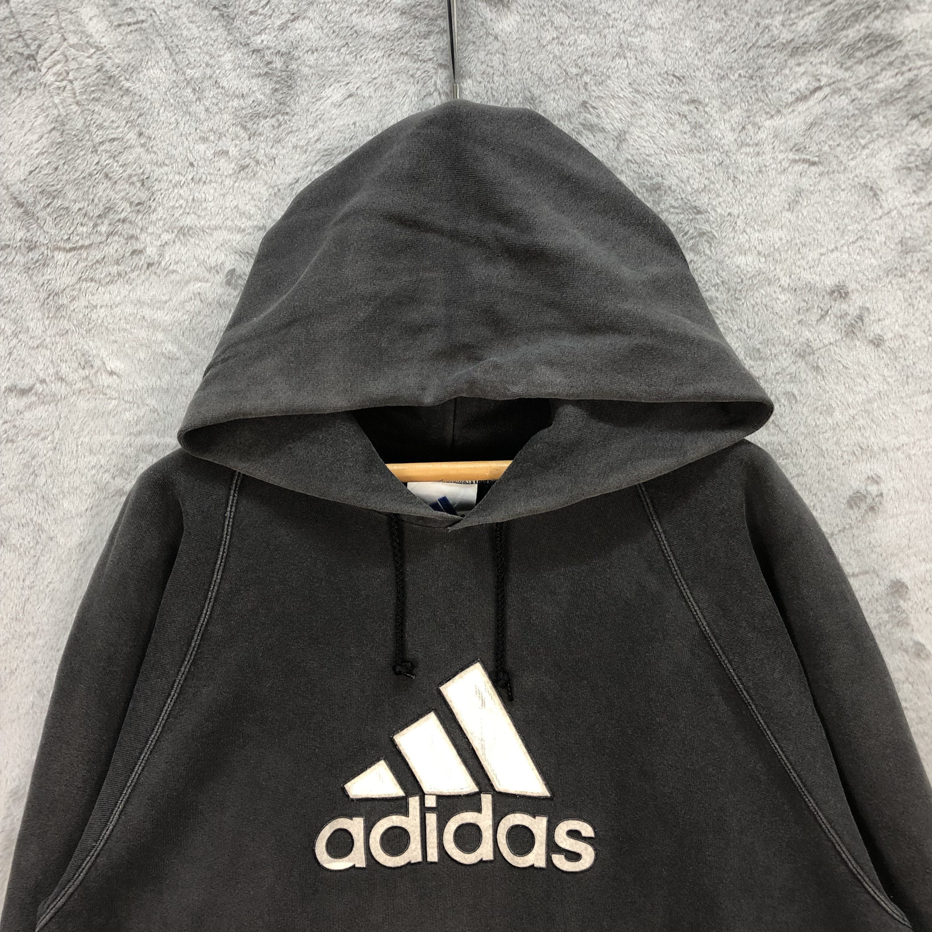 Adidas Vintage Adidas Big Logo Pullover Hoodies #5908-43 Size US L / EU 52-54 / 3 - 2 Thumbnail