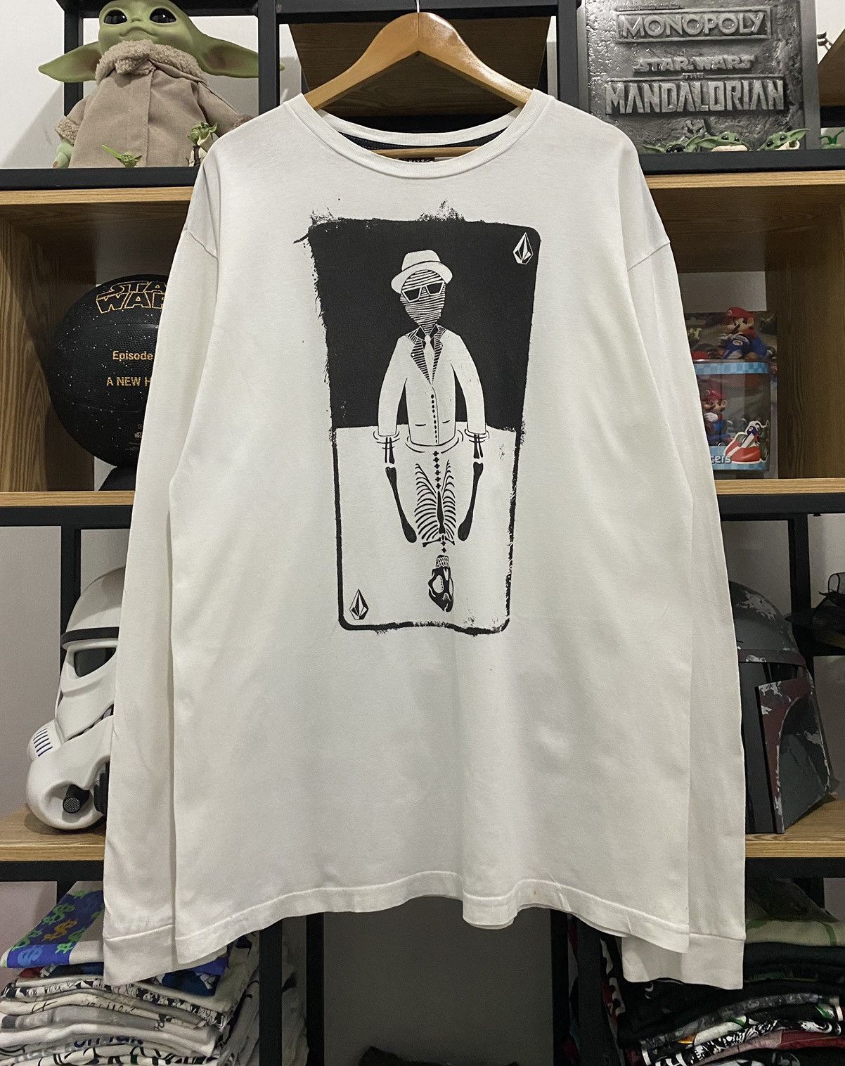 Volcom Vintage Skateboard Volcom Cards Skeleton Longsleeve Tee Size US XL / EU 56 / 4 - 1 Thumbnail