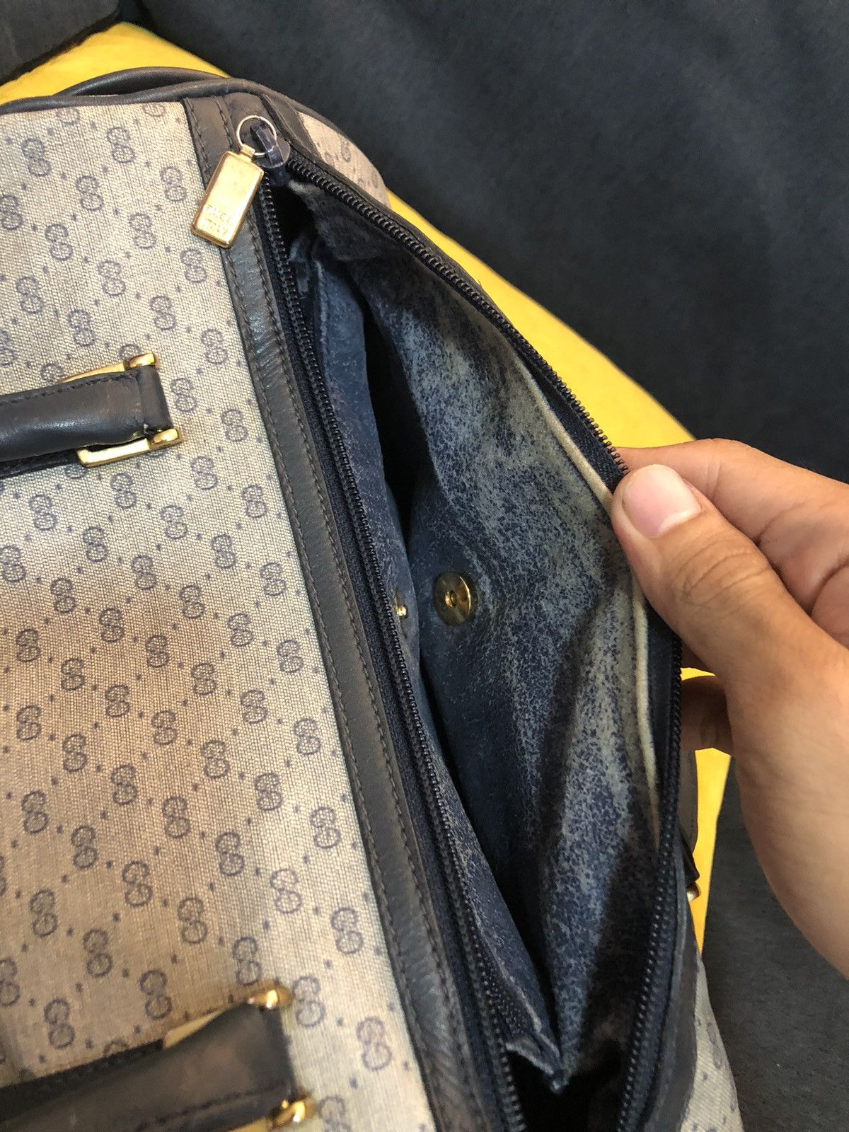 Gucci Authentic Vintage Gucci Boston Monogram Bag Size ONE SIZE - 14 Thumbnail