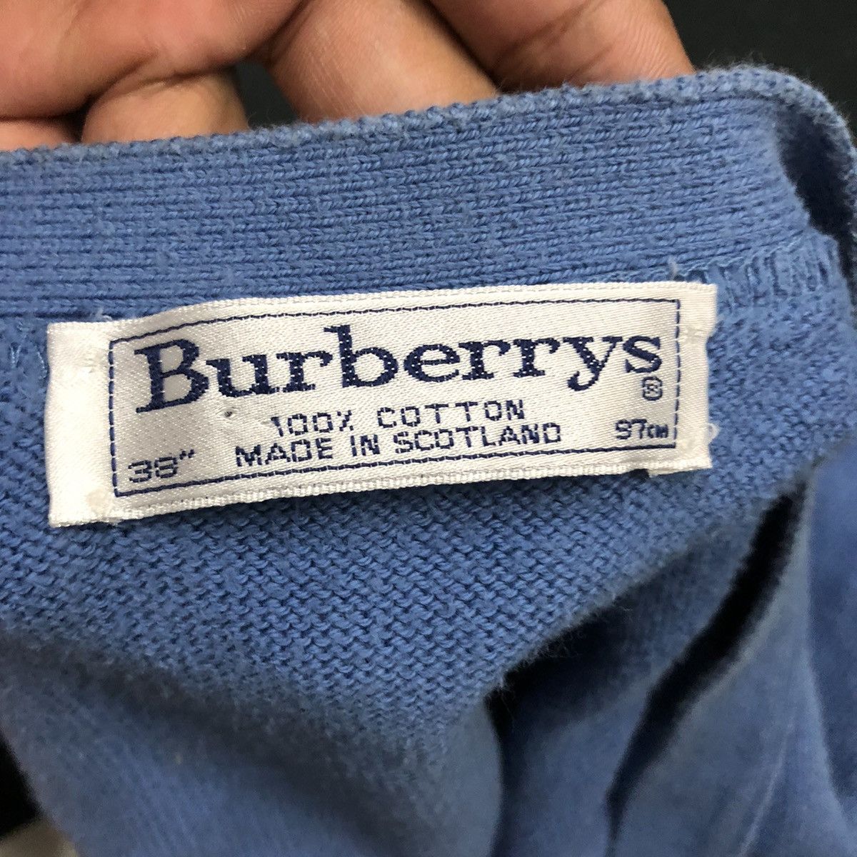 Burberry Vintage Burberrys Embroidery Logo Button Ups Knitwear Vest Size US M / EU 48-50 / 2 - 7 Thumbnail