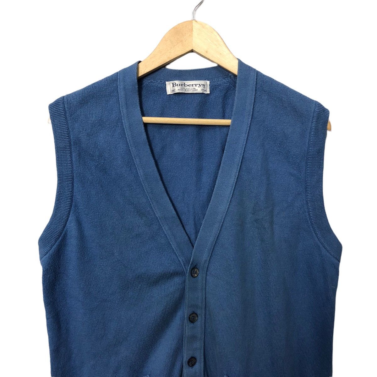 Burberry Vintage Burberrys Embroidery Logo Button Ups Knitwear Vest Size US M / EU 48-50 / 2 - 2 Thumbnail