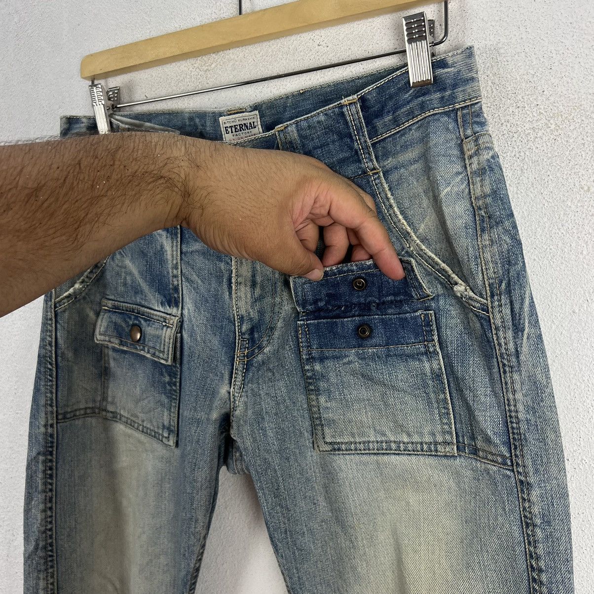 Japanese Brand VINTAGE ETERNAL JAPAN MADE CARGO POCKET DENIM JEANS Size US 34 / EU 50 - 13 Thumbnail