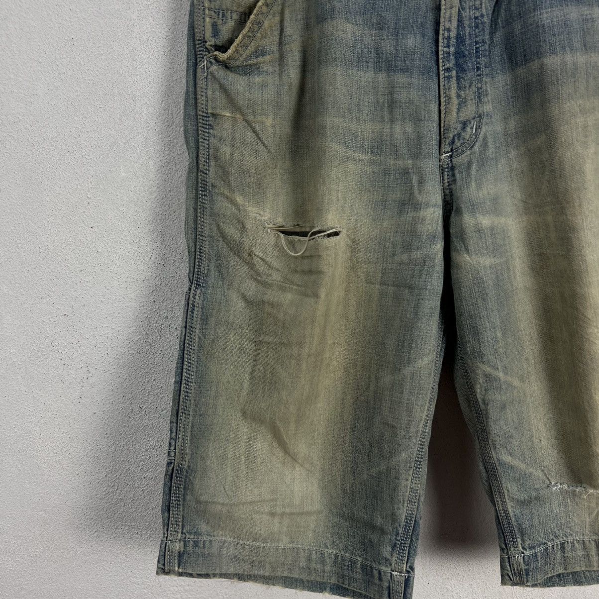 Carhartt VINTAGE CARHARTT SHORT DENIM PANTS DISTRESSED DESIGN WEAR Size US 34 / EU 50 - 3 Thumbnail