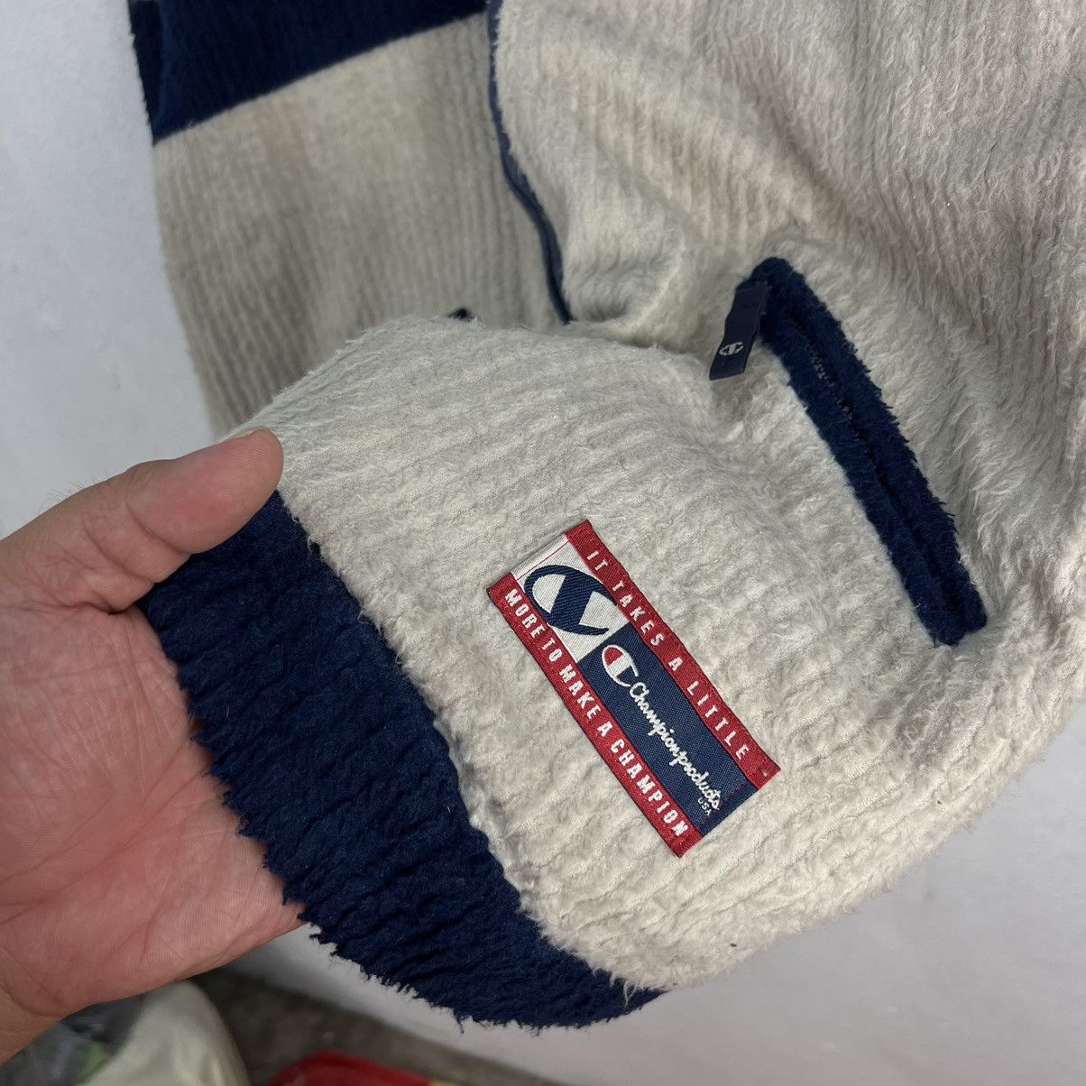 Japanese Brand VINTAGE CHAMPION FLEECE JACKET ZIPPER BIG LOGO Size US M / EU 48-50 / 2 - 6 Thumbnail