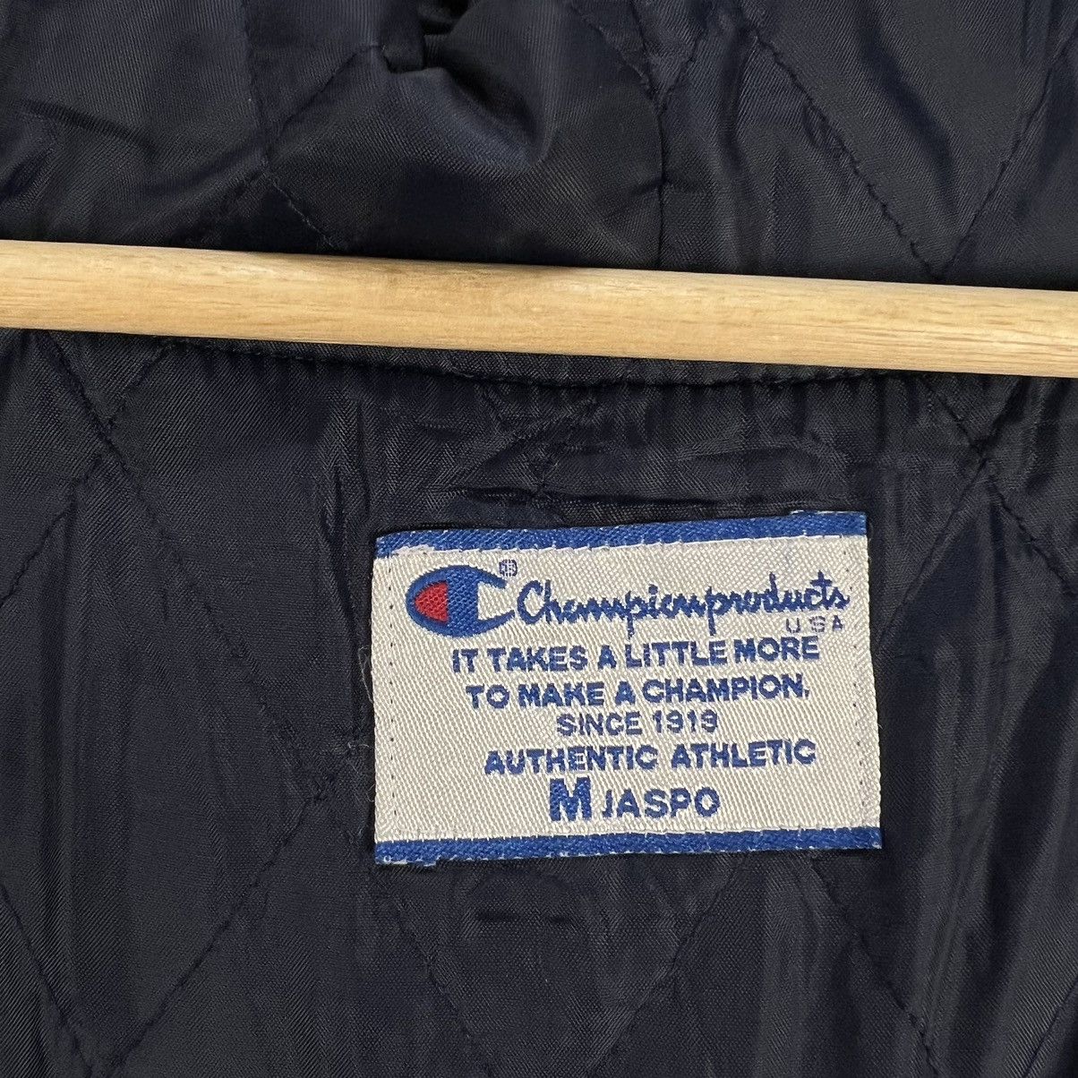 Japanese Brand VINTAGE CHAMPION FLEECE JACKET ZIPPER BIG LOGO Size US M / EU 48-50 / 2 - 11 Thumbnail