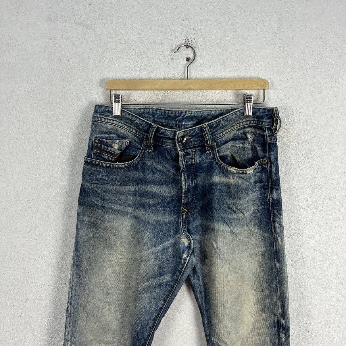 Japanese Brand VINTAGE BUSTER DIESEL REGULAR SLIM DISTRESSED DENIM Size US 36 / EU 52 - 3 Thumbnail