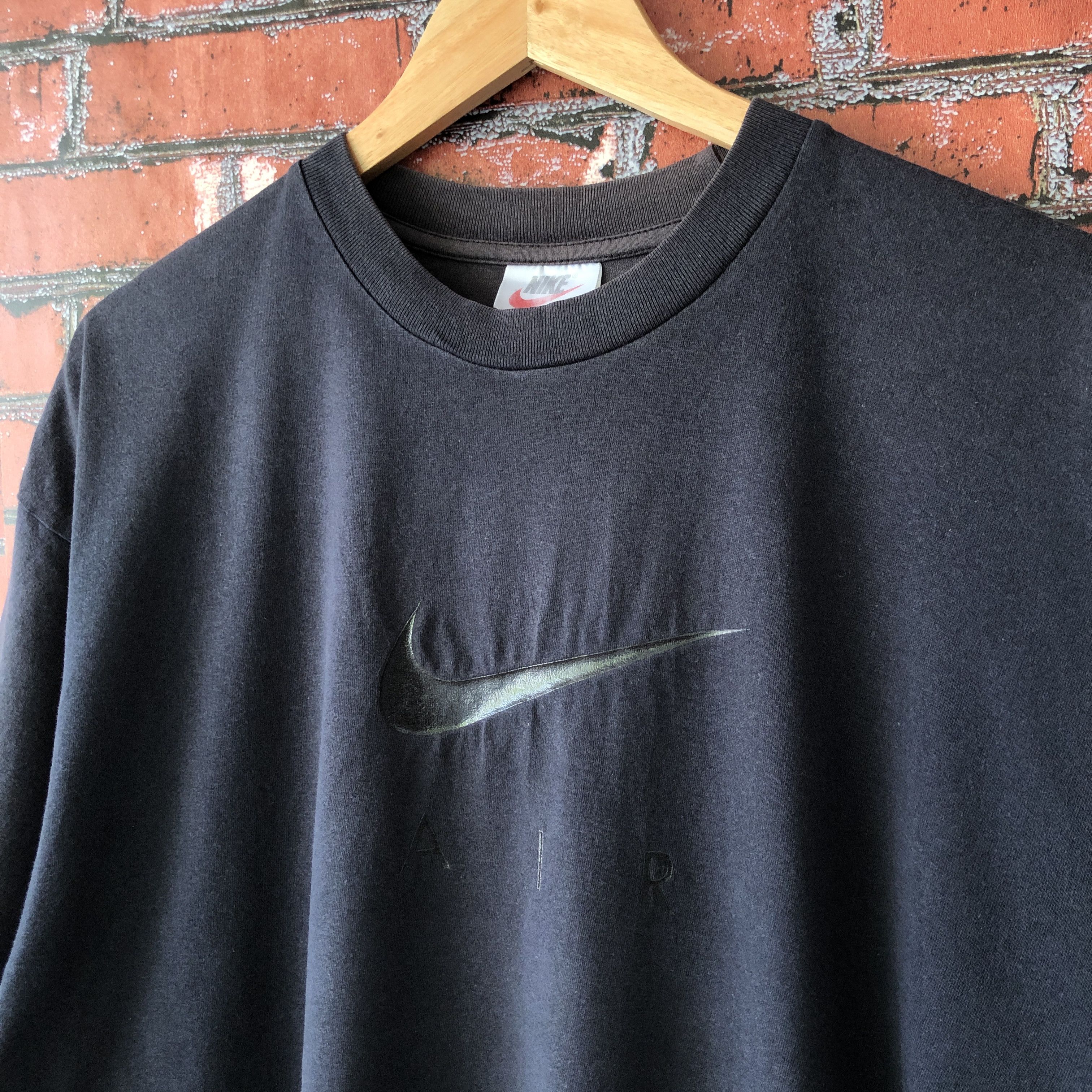 Nike × Vintage Vintage Nike Air Swoosh Big Logo Black Tee Shirt L Big Size Size US L / EU 52-54 / 3 - 7 Thumbnail