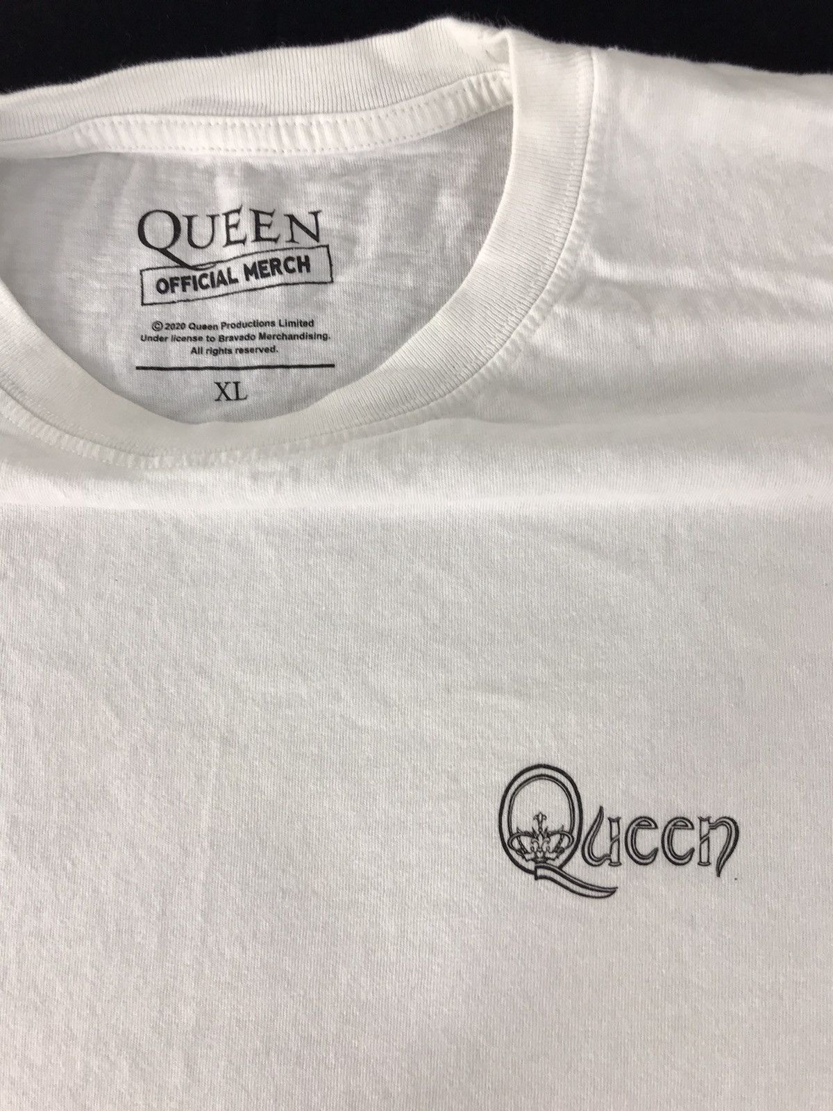 Band Tees Queen Official Merch British Rock Band Small Logo Size L Size US L / EU 52-54 / 3 - 2 Thumbnail
