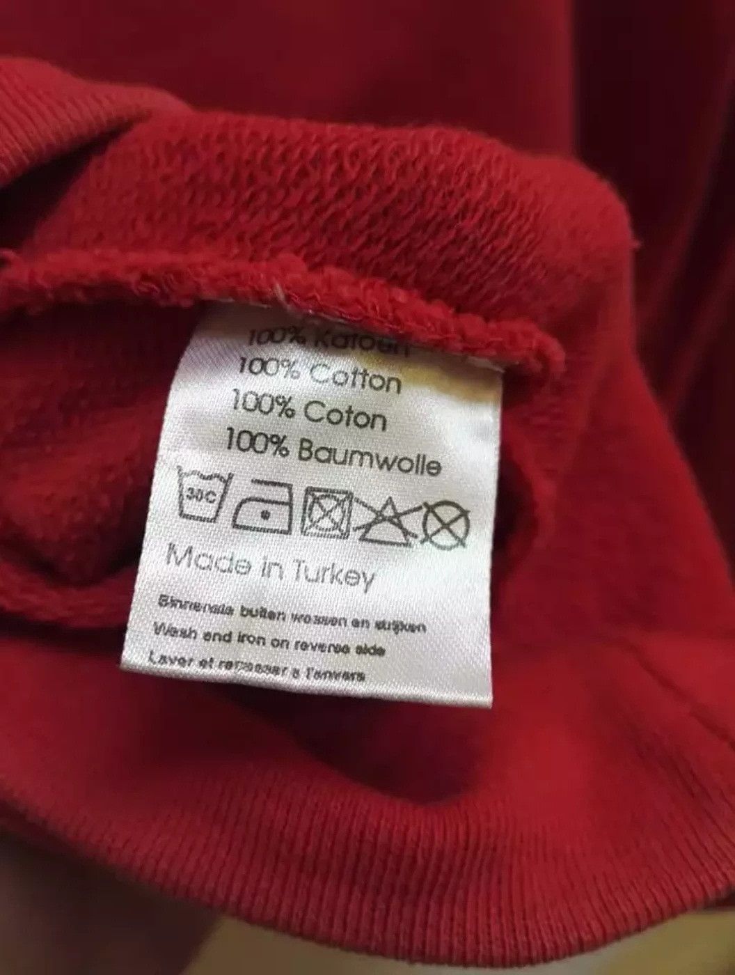 Nintendo Hoodie super mario video game nintendo 2011 Made in Turkey Size US L / EU 52-54 / 3 - 5 Thumbnail