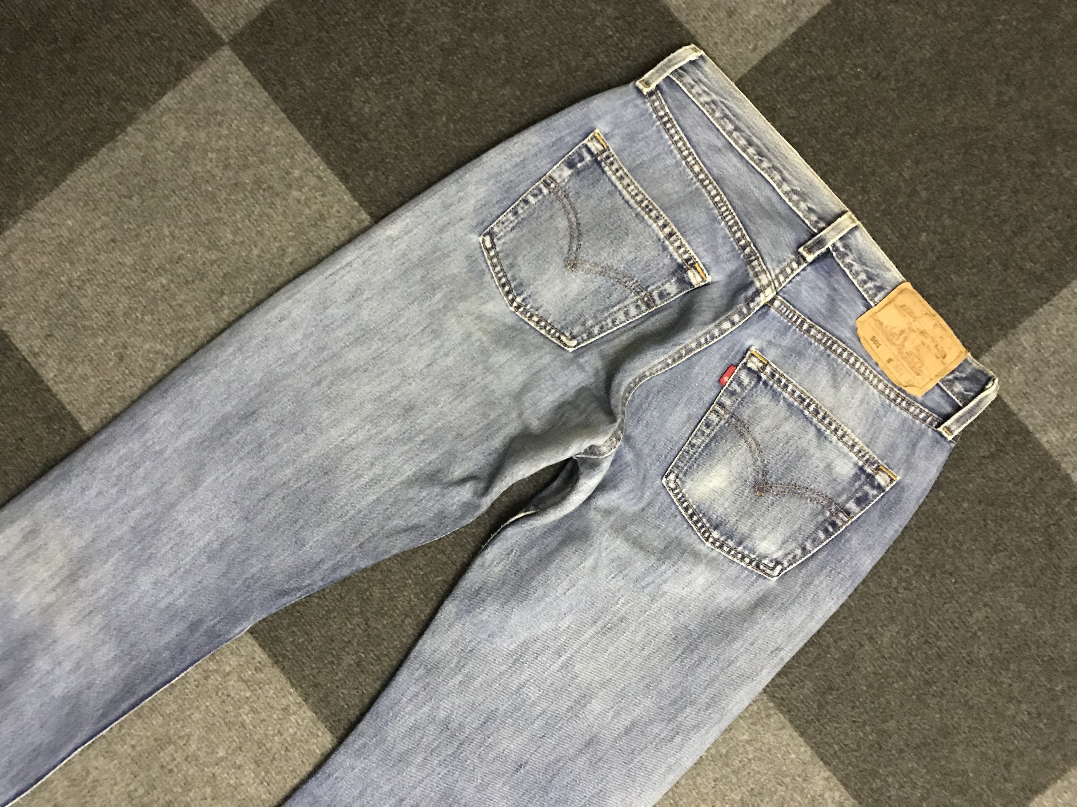 Levi's × Vintage Vintage 90s Levis 501 Medium Wash Jeans Size US 28 / EU 44 - 11 Thumbnail
