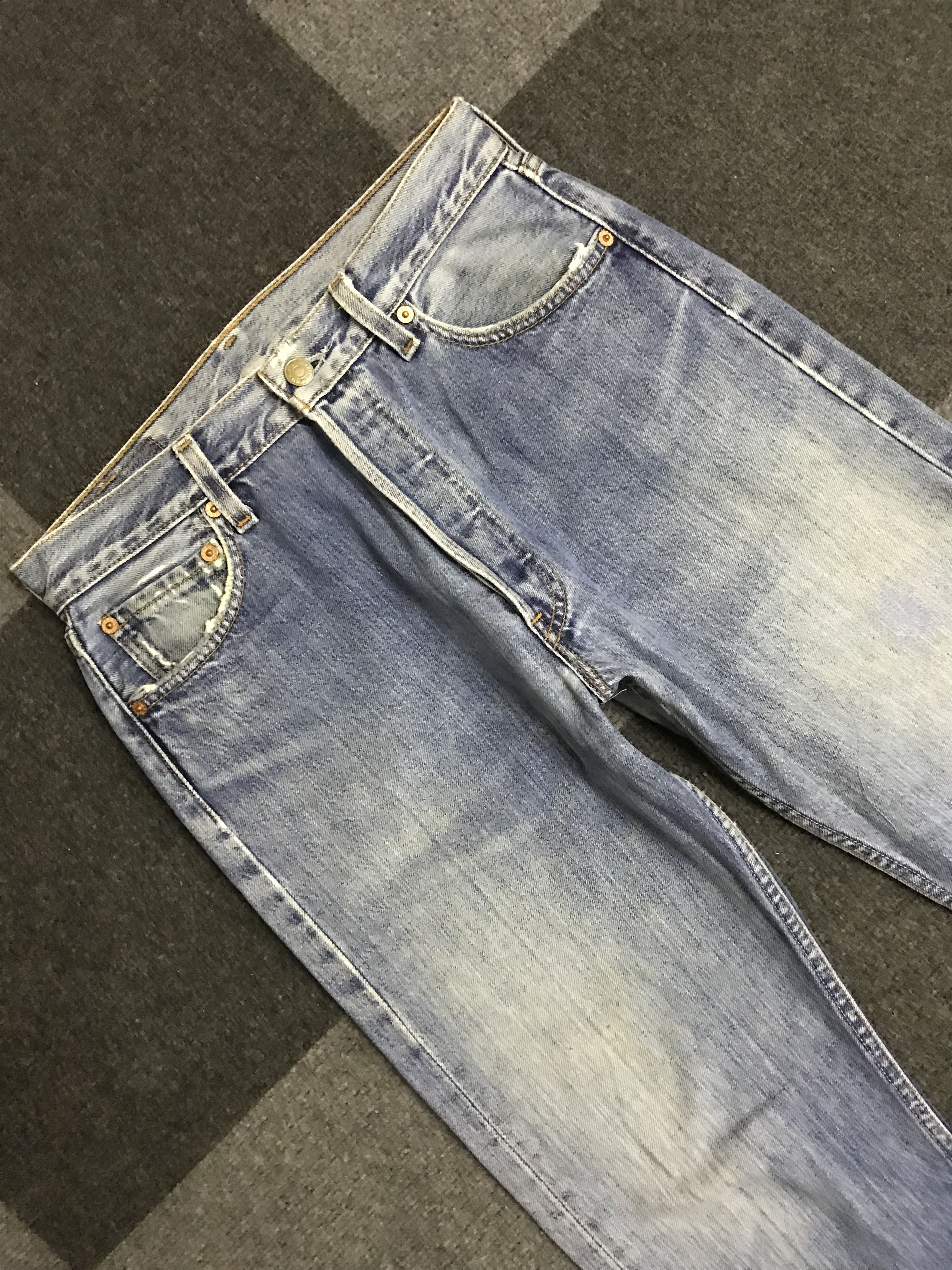 Levi's × Vintage Vintage 90s Levis 501 Medium Wash Jeans Size US 28 / EU 44 - 2 Thumbnail