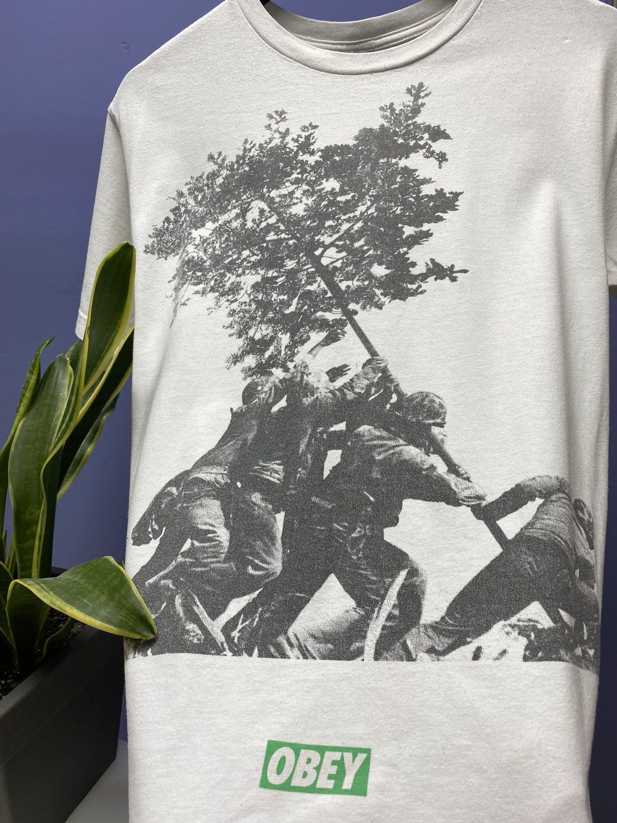 Obey Obey Rising The Tree On Iwo Jima T Shirt Size US M / EU 48-50 / 2 - 10 Thumbnail