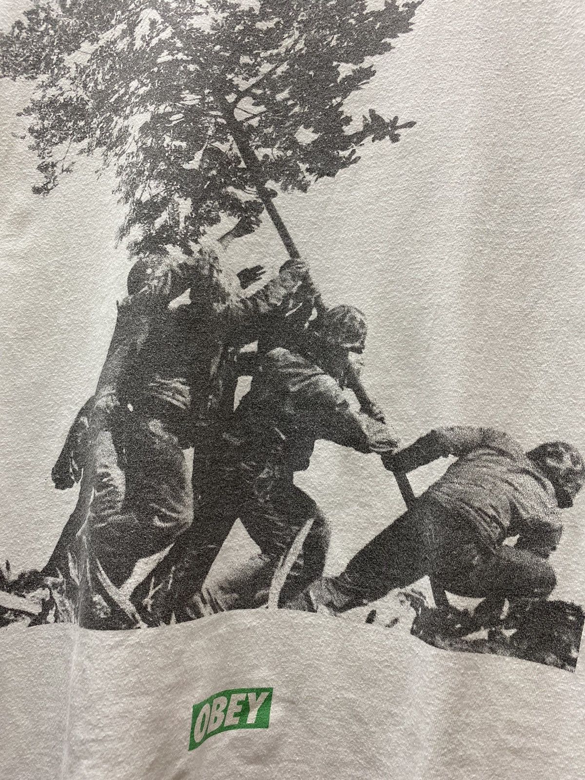 Obey Obey Rising The Tree On Iwo Jima T Shirt Size US M / EU 48-50 / 2 - 9 Thumbnail