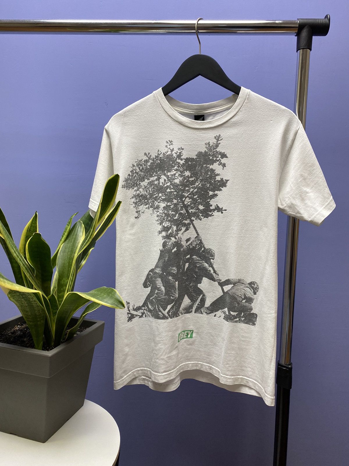 Obey Obey Rising The Tree On Iwo Jima T Shirt Size US M / EU 48-50 / 2 - 1 Thumbnail