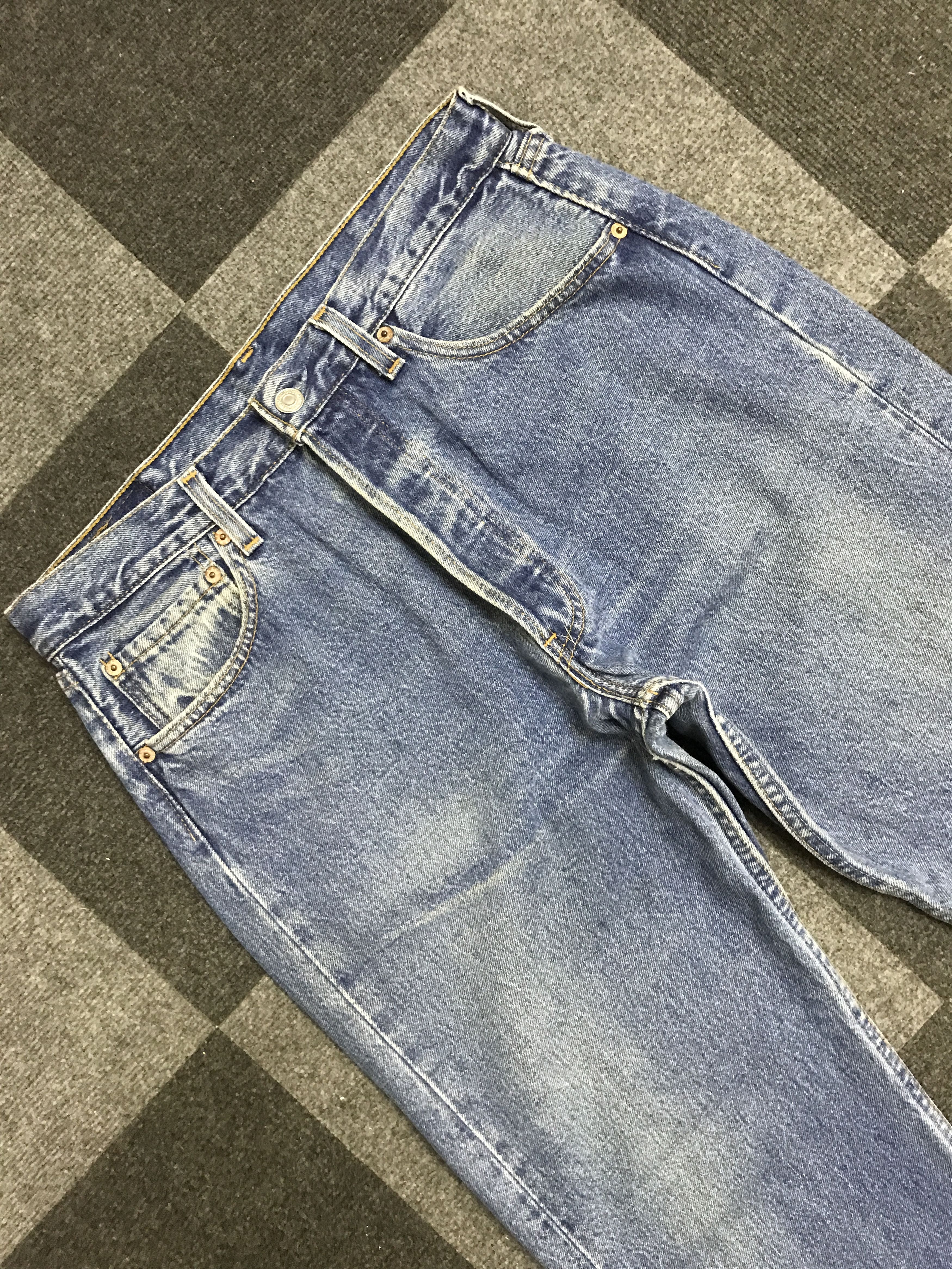 Levi's VL177-Vintage Levis 501 Medium Wash Jeans Size US 32 / EU 48 - 2 Thumbnail