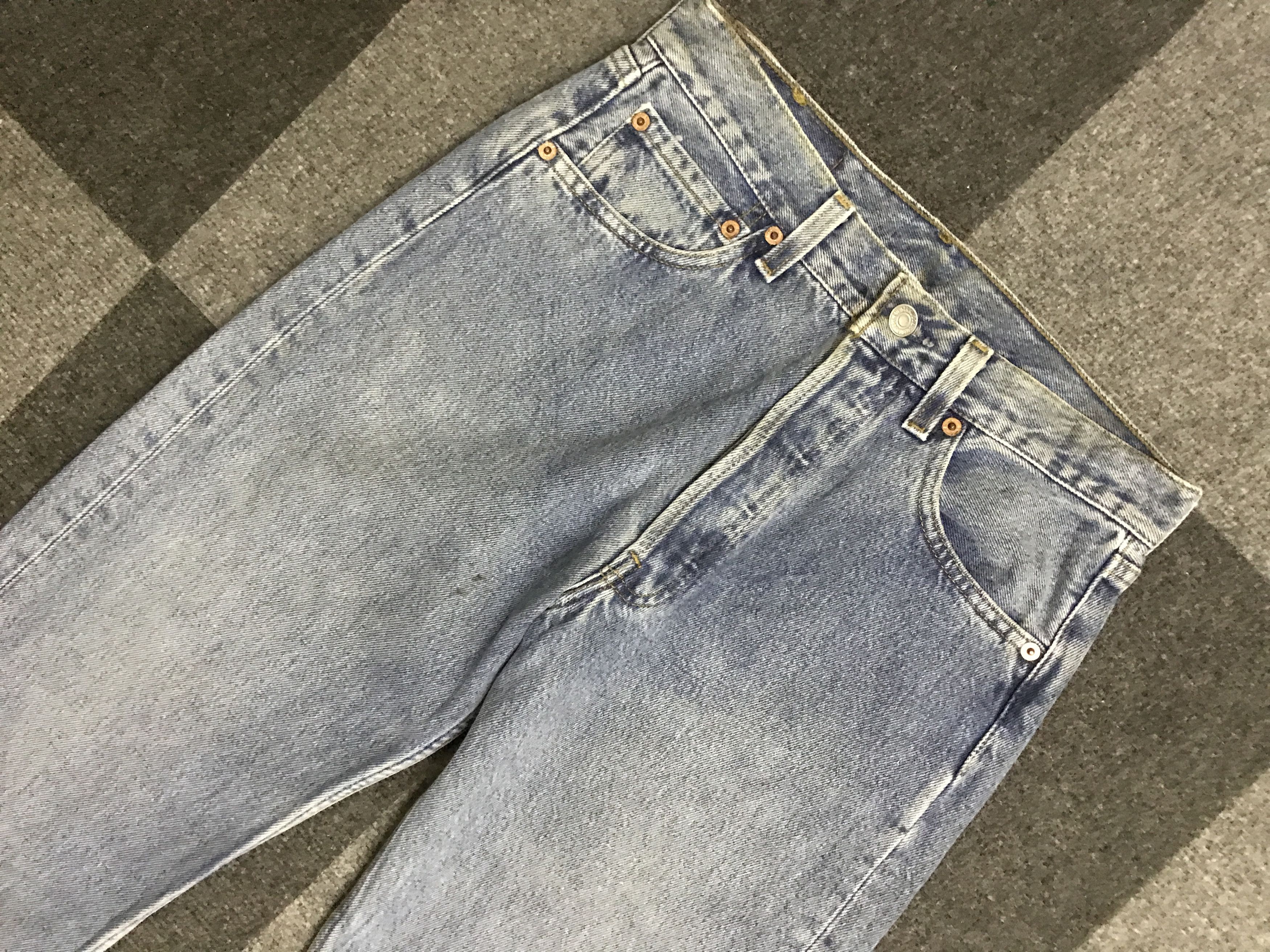 Levi's VLEV110 Vintage Rare Levis 501 "USED LOOK' Jeans Size US 27 - 2 Thumbnail