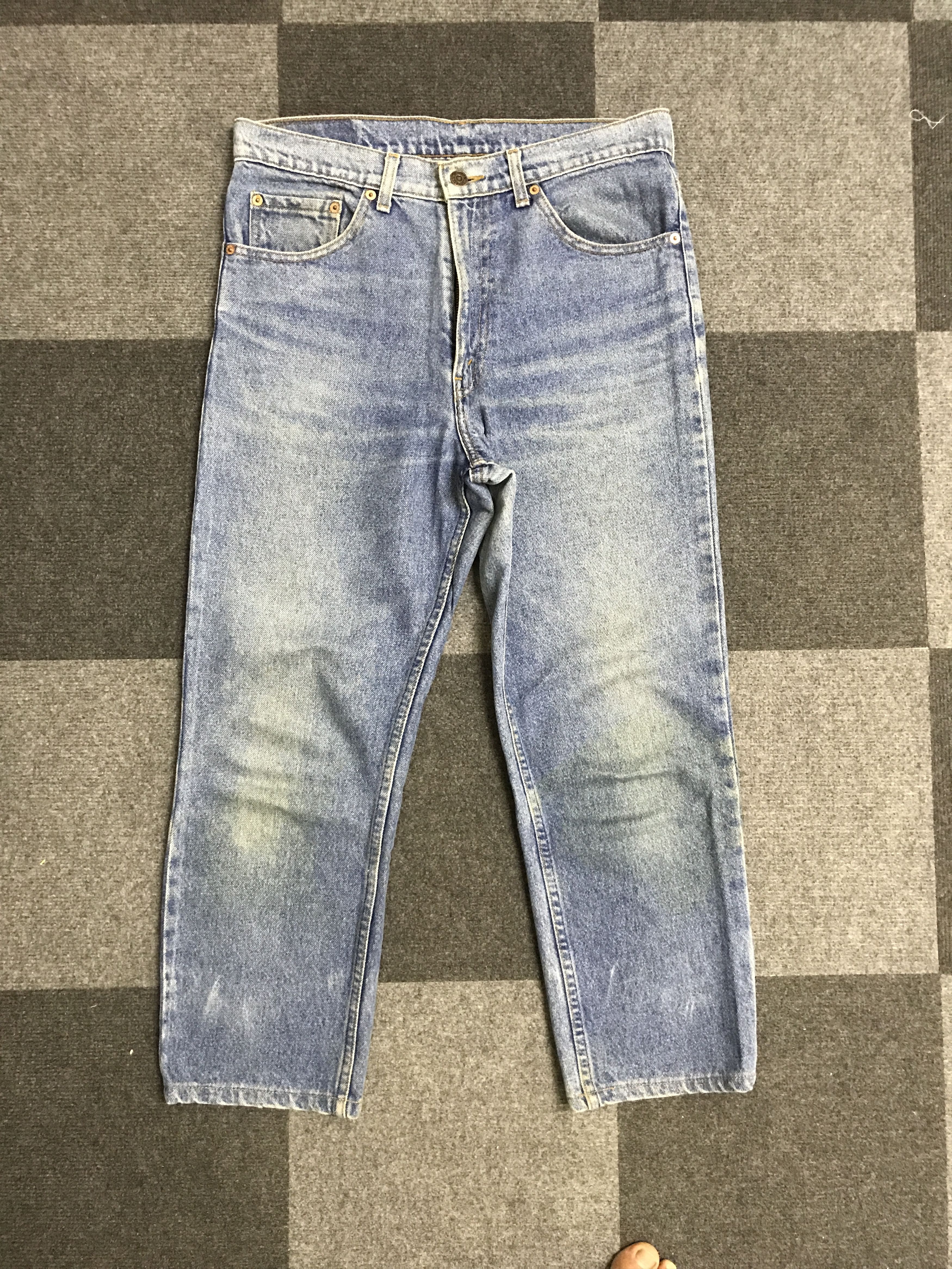 VL172-Vintage Levis 606 Cropped medium Wash Jeans