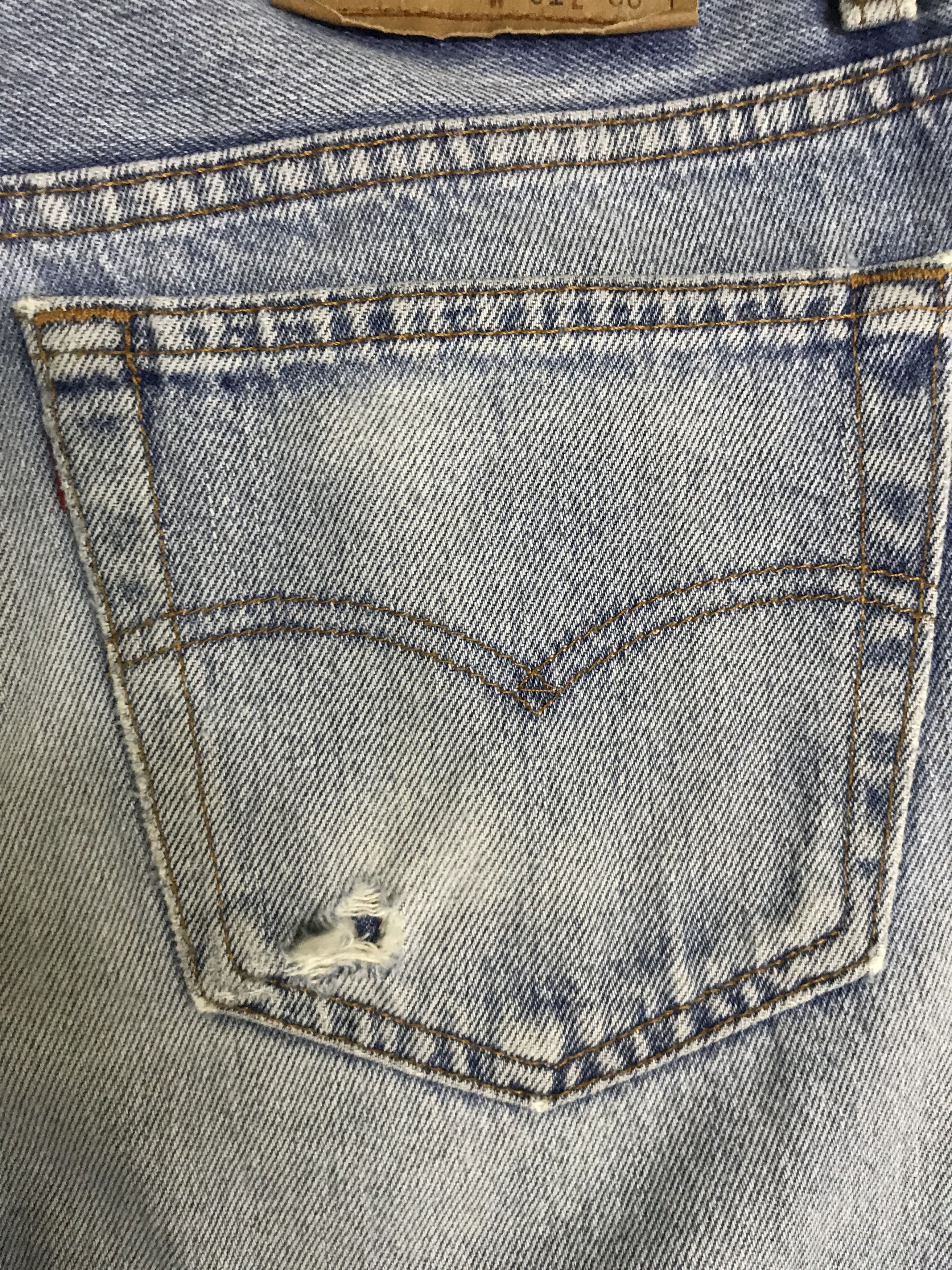 Levi's × Vintage VL151- Vintage Levis 501 Light Wash Distressed Jeans Size US 29 - 15 Thumbnail