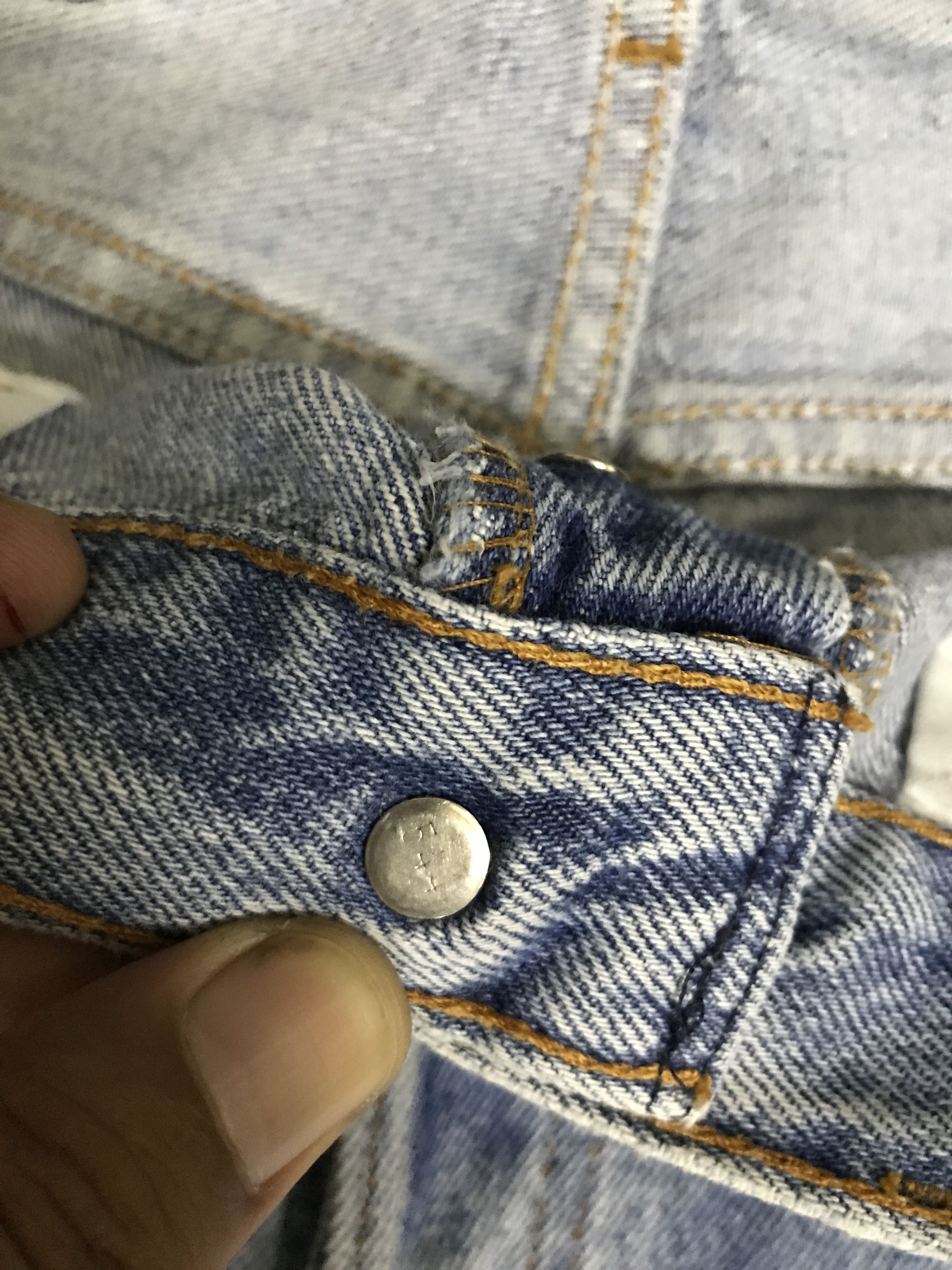 Levi's × Vintage VL151- Vintage Levis 501 Light Wash Distressed Jeans Size US 29 - 8 Thumbnail