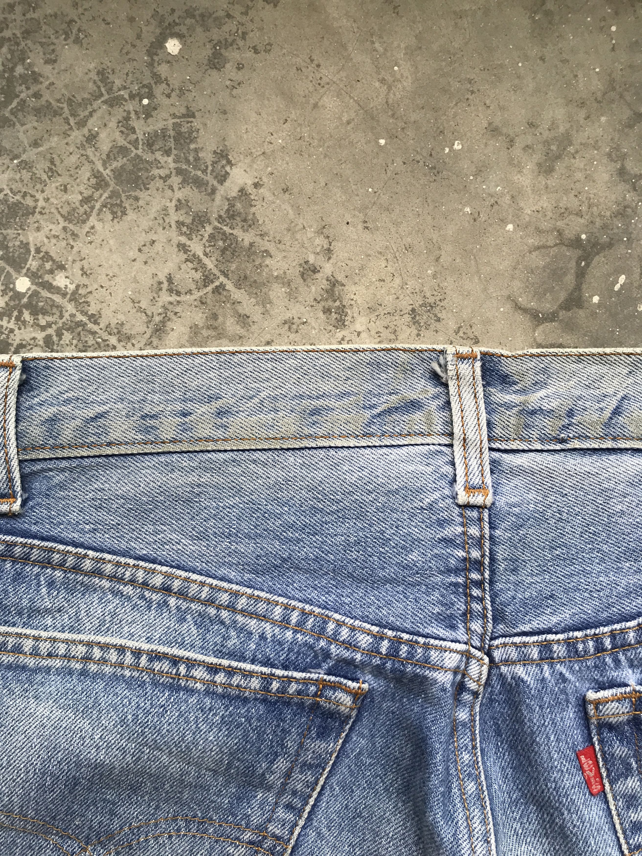 Levi's VLEV16 - Vintage 90s Levis 501 Distressed Denim USA Made Size US 29 - 12 Thumbnail